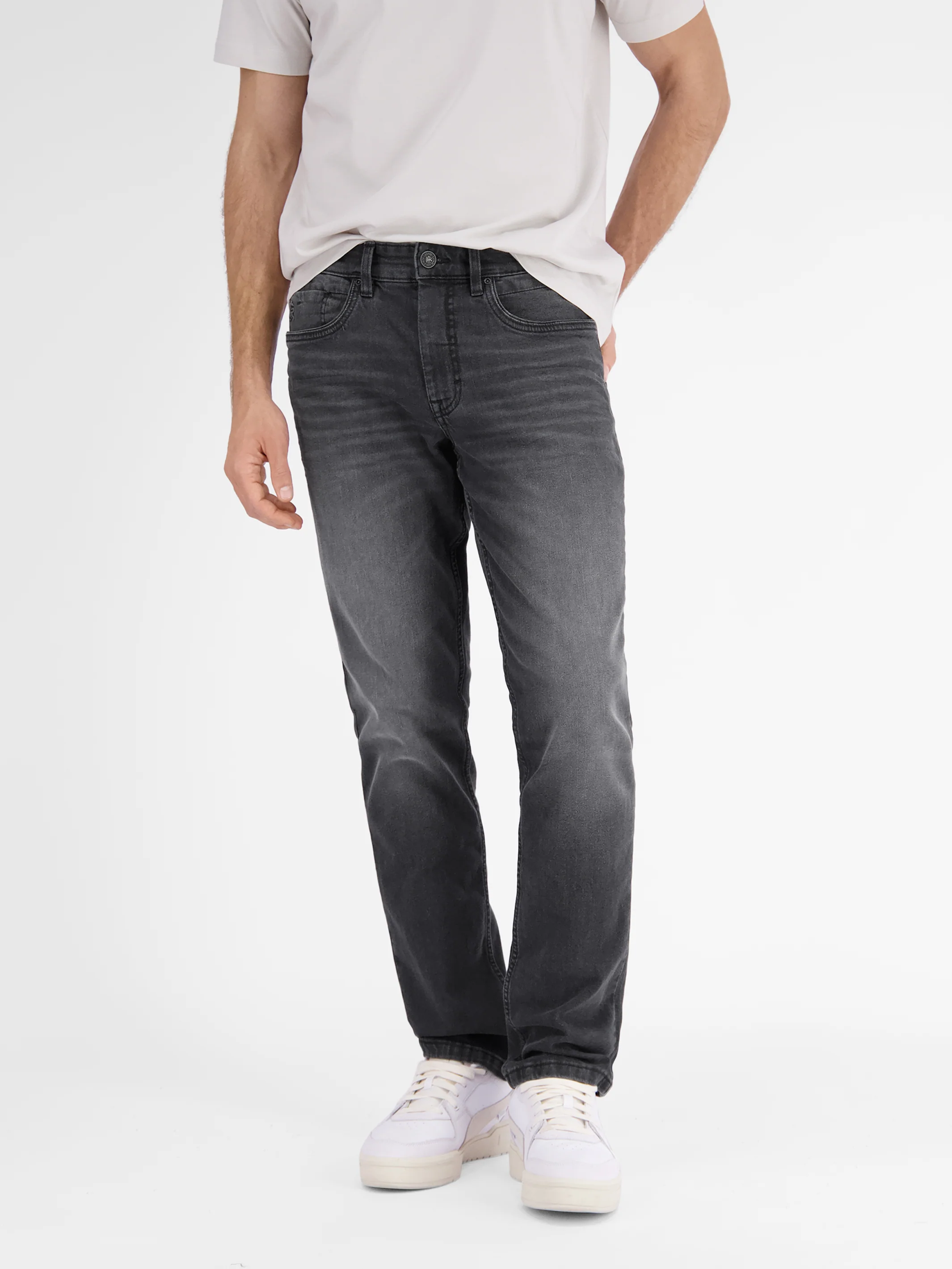 5-Pocket Stretch-Denim BAXTER in RELAXED FIT - Image 4