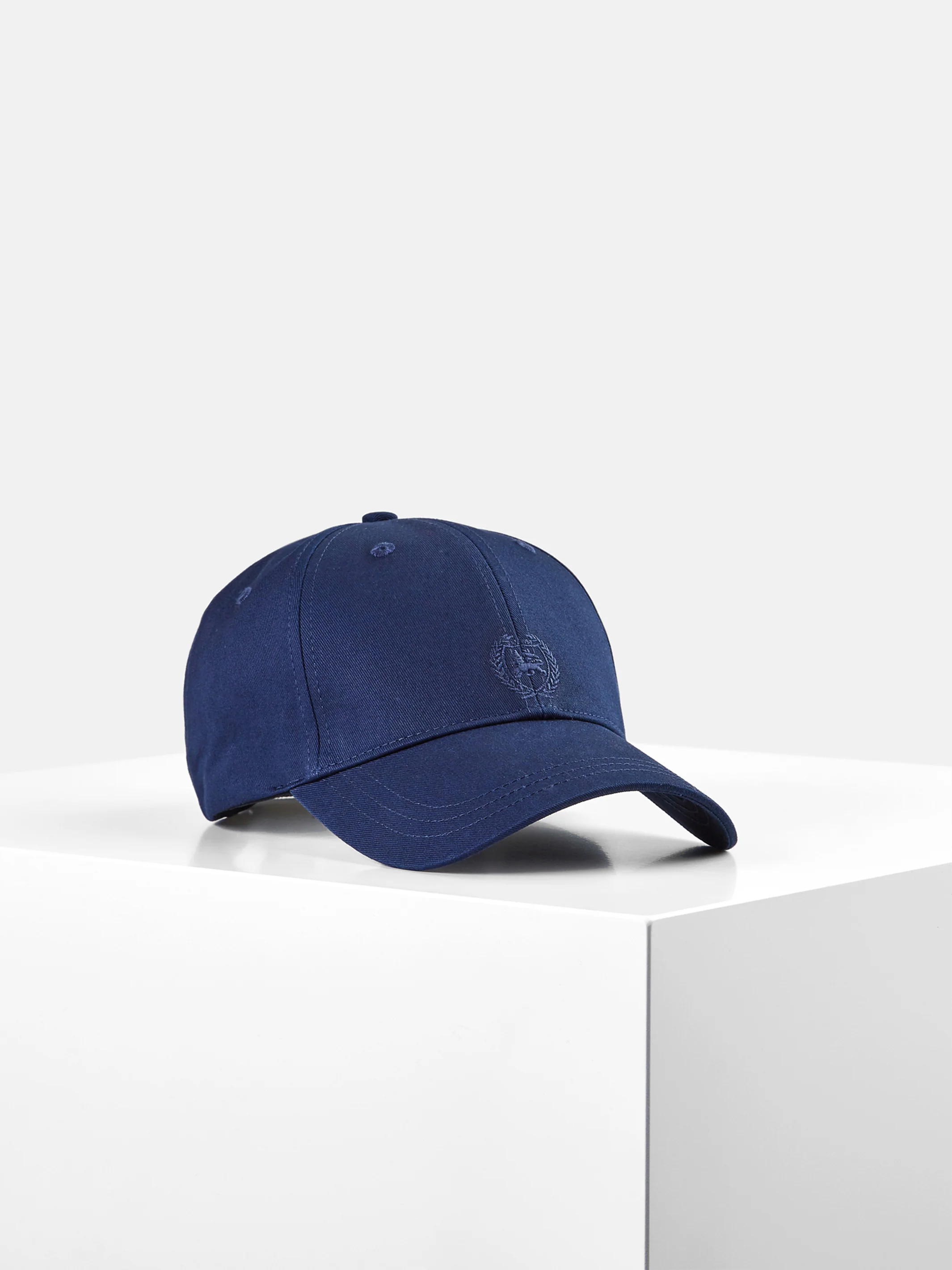 Base Cap mit Logo - Image 15