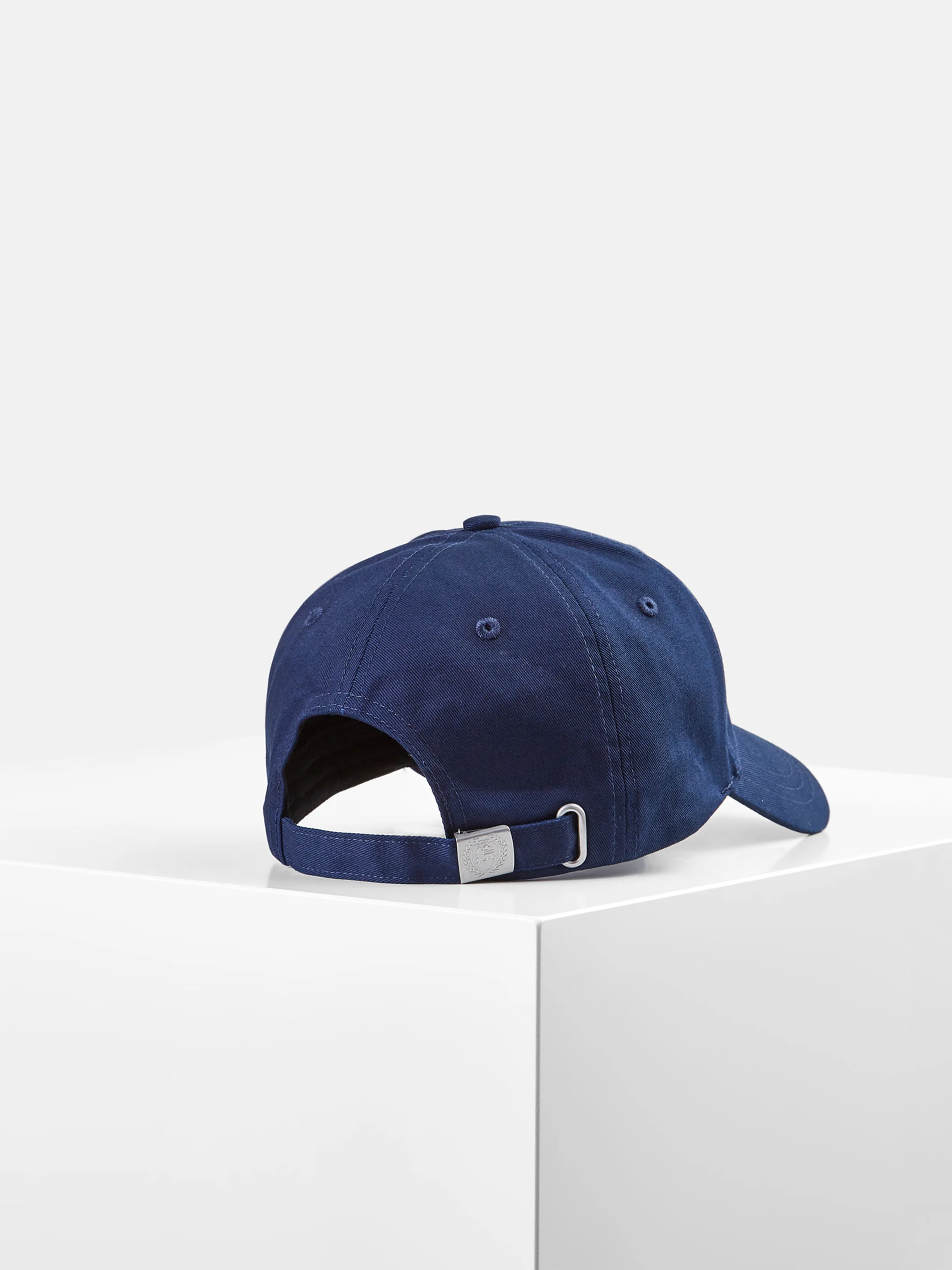 Base Cap mit Logo - Image 18