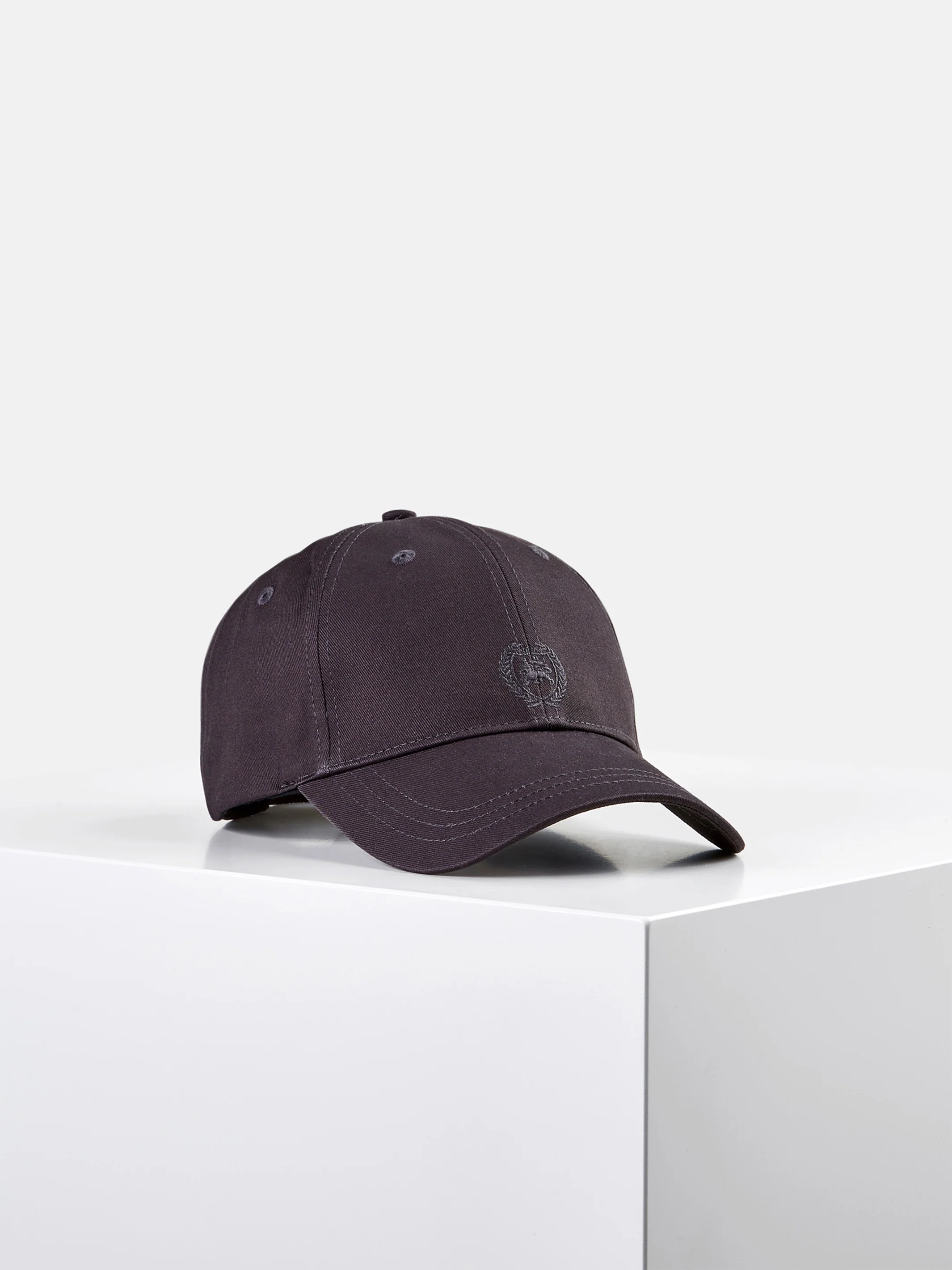 Base Cap mit Logo - Image 5