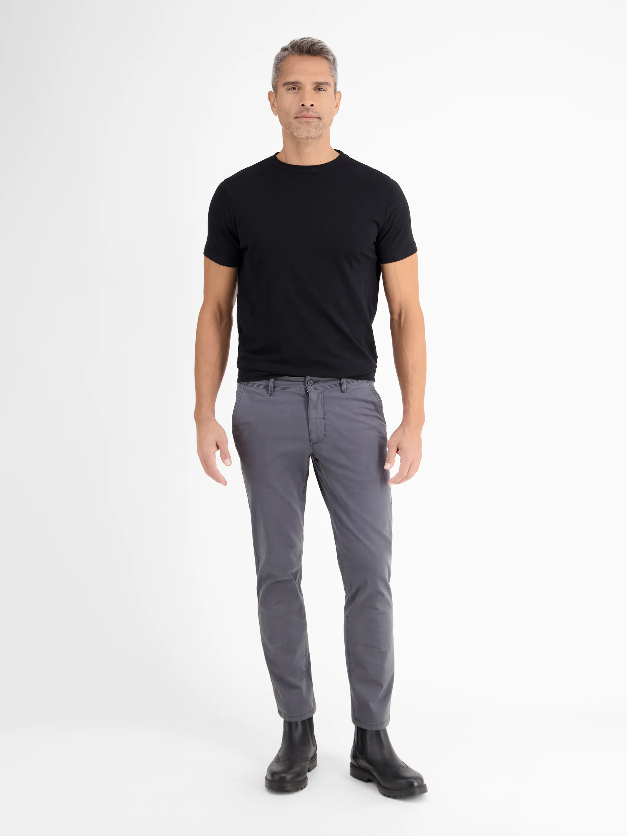Basic Chino in Strukturqualität, SLIM FIT - Image 23