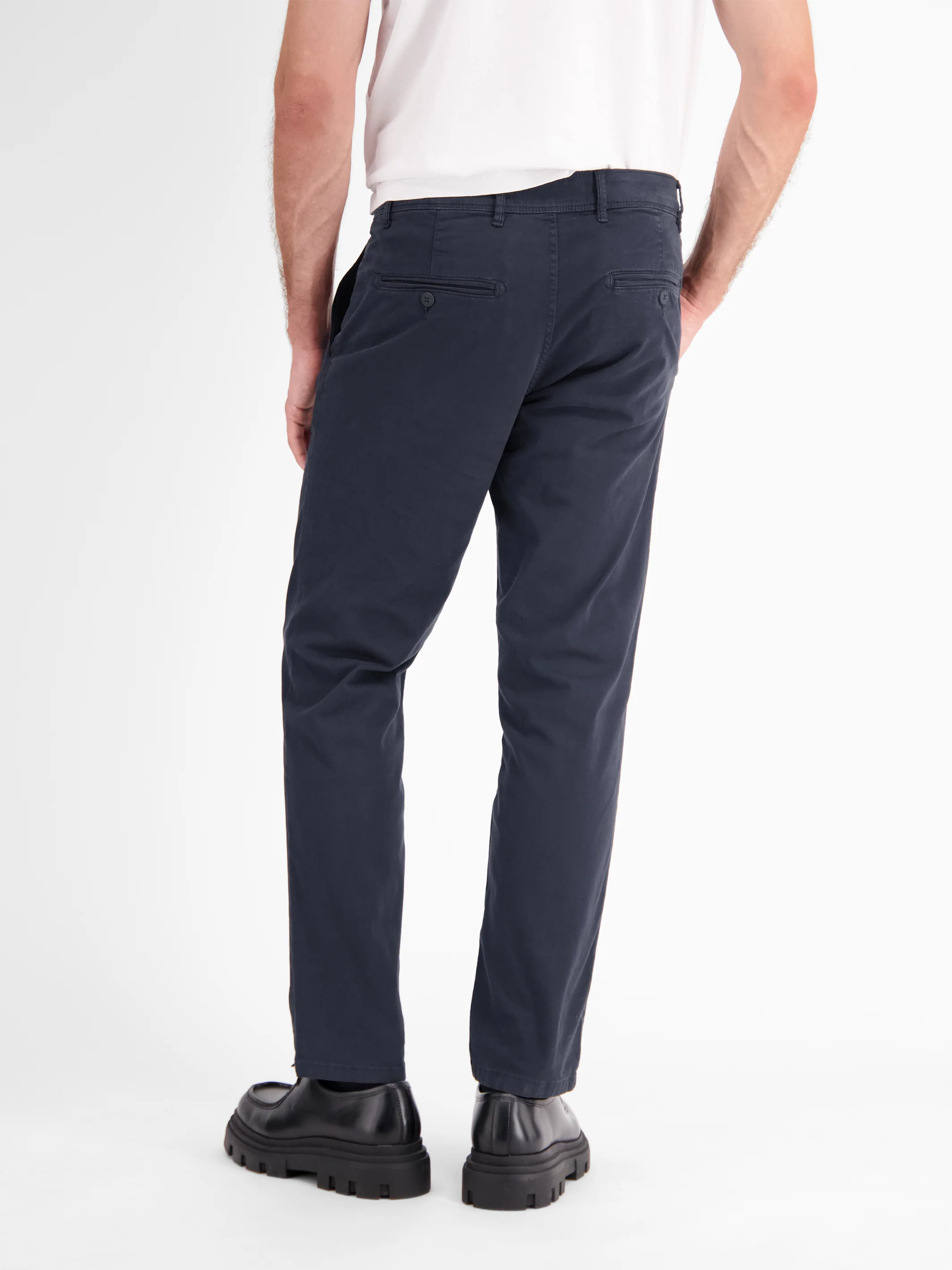Basic Chino in Strukturqualität, SLIM FIT - Image 31