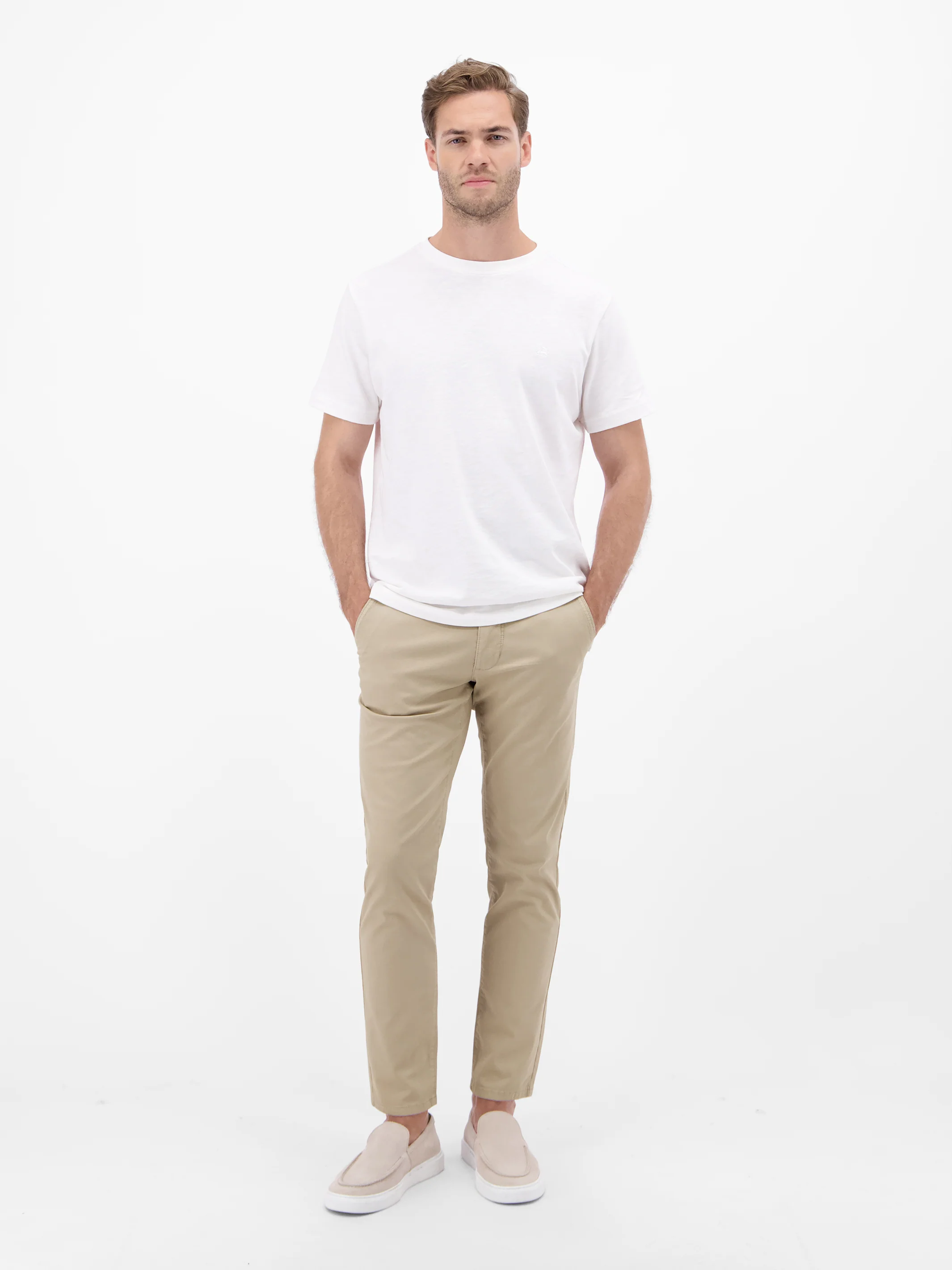 Basic Chino in Strukturqualität, SLIM FIT - Image 6