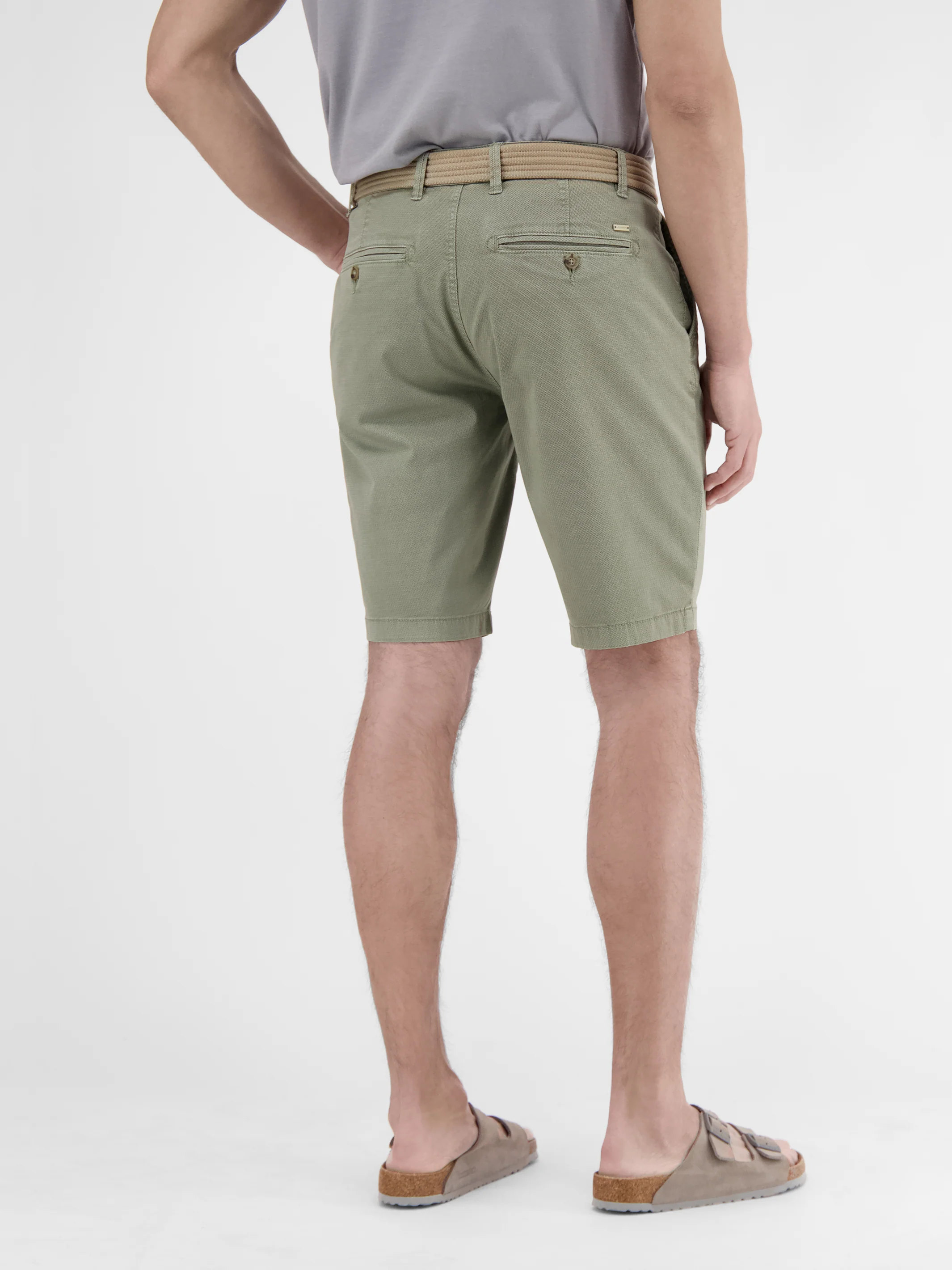 Chino-Bermuda mit Gürtel - Image 10