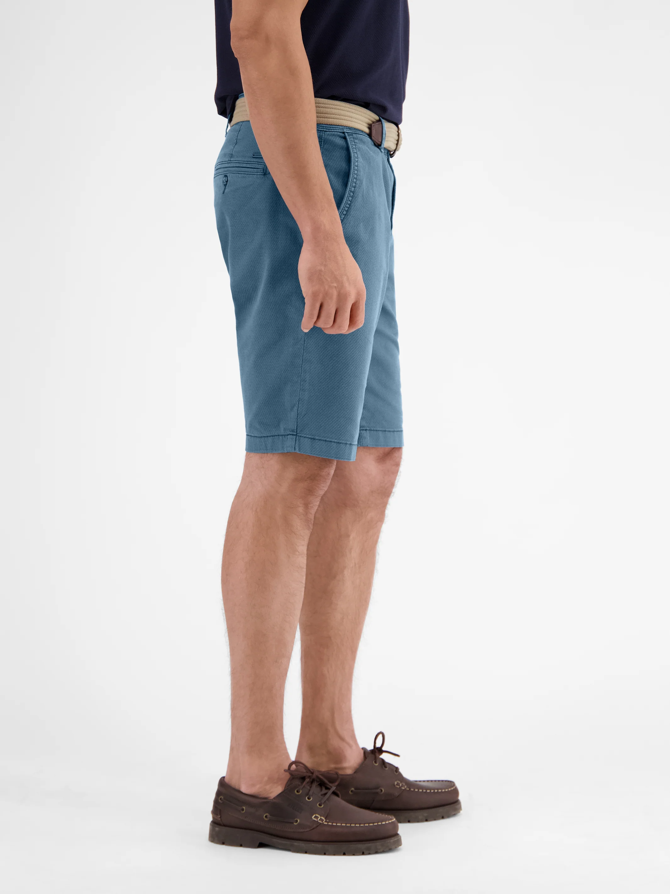 Chino-Bermuda mit Gürtel - Image 18