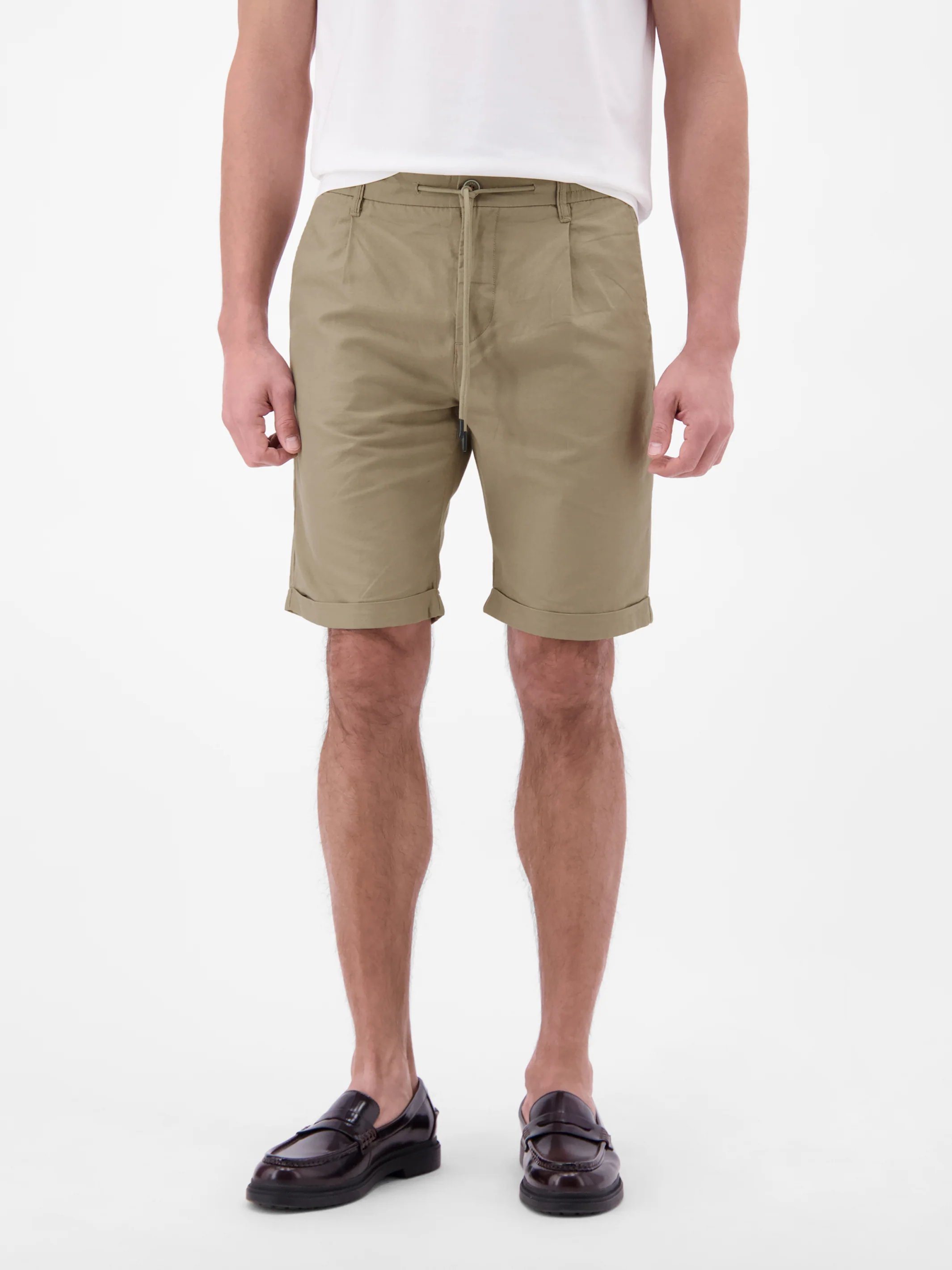 Chino-Shorts aus Baumwoll-Leinen-Mischgewebe - Image 16