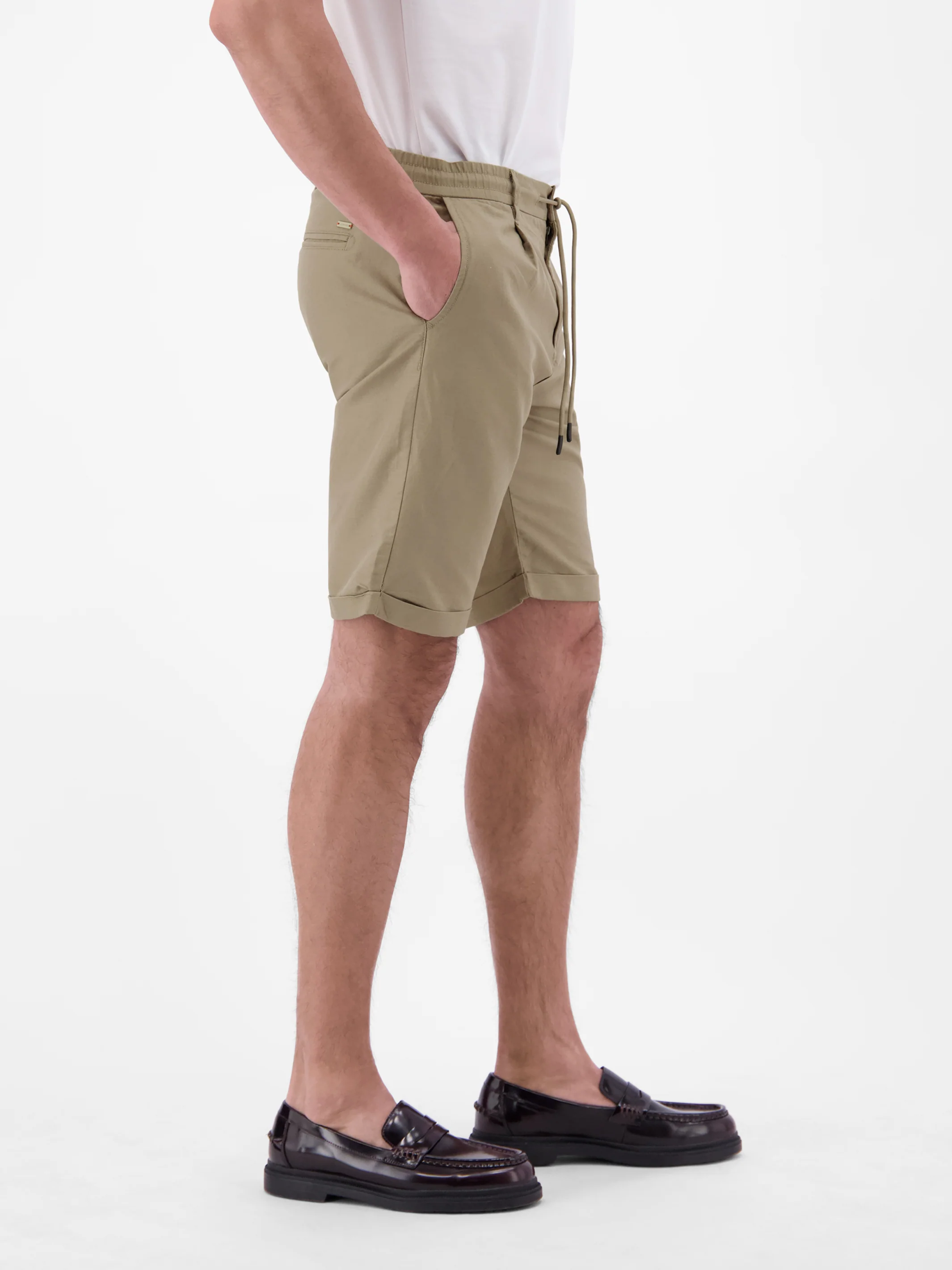 Chino-Shorts aus Baumwoll-Leinen-Mischgewebe - Image 18
