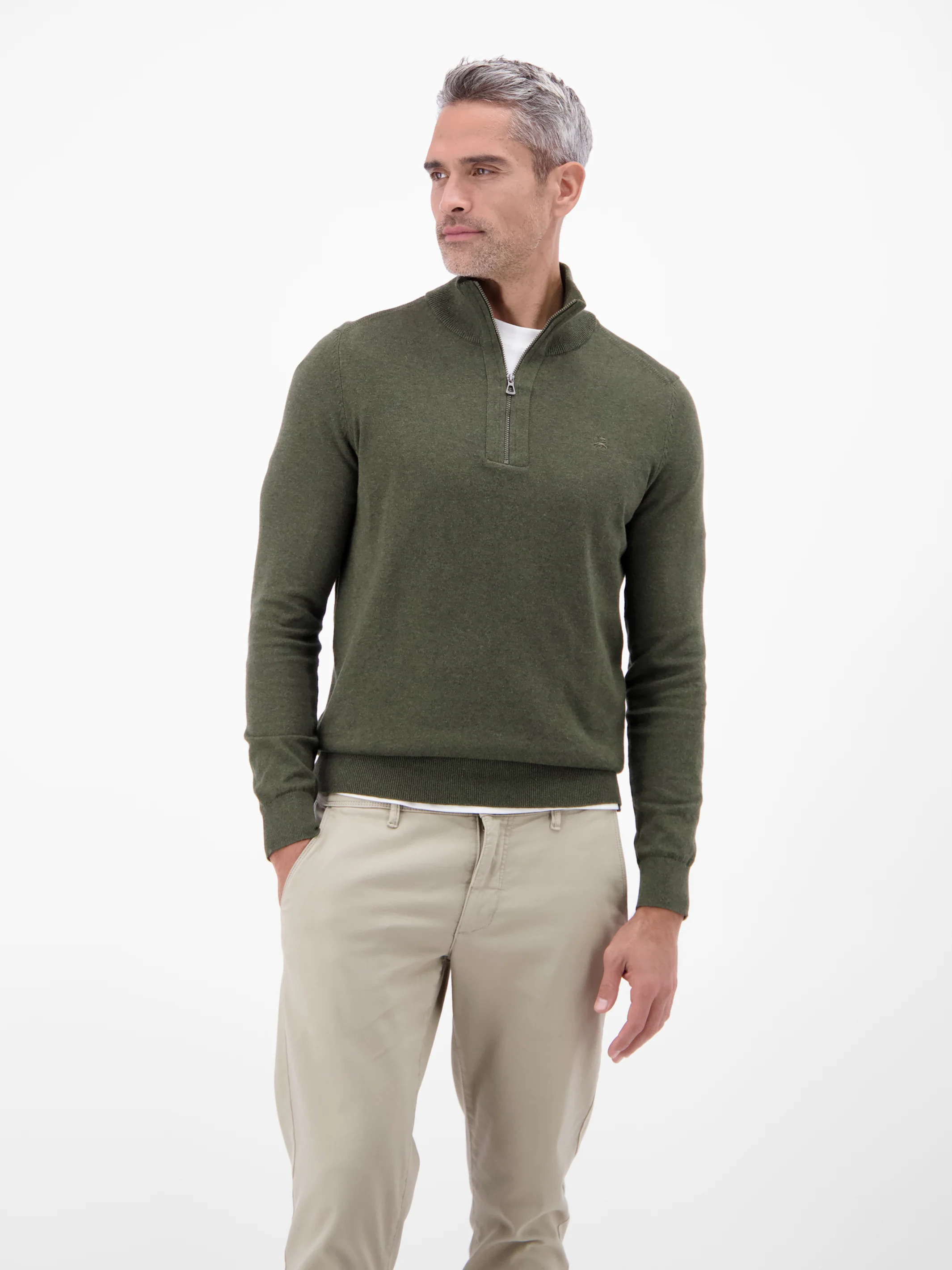 Flachstrickpullover mit Troyerkragen - Image 46