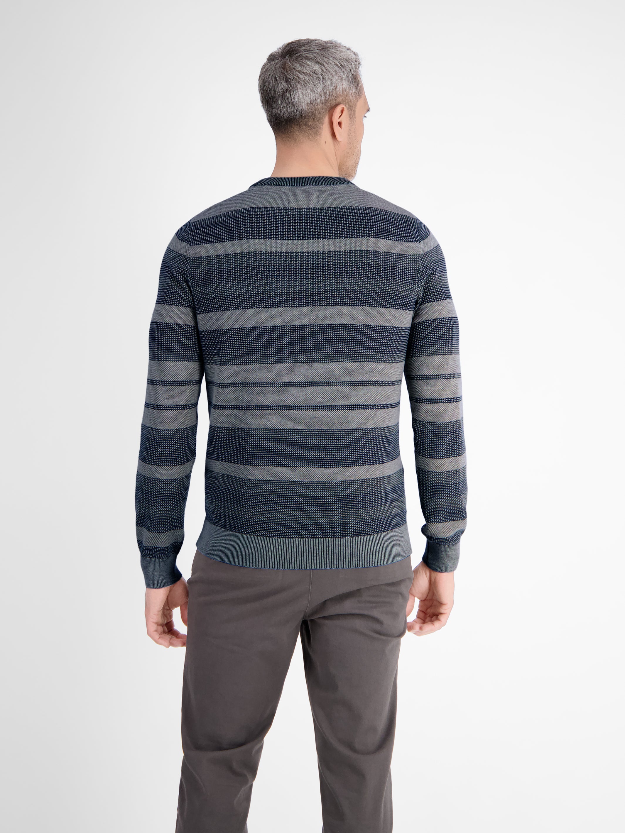 Gestreifter Strickpullover - Image 9