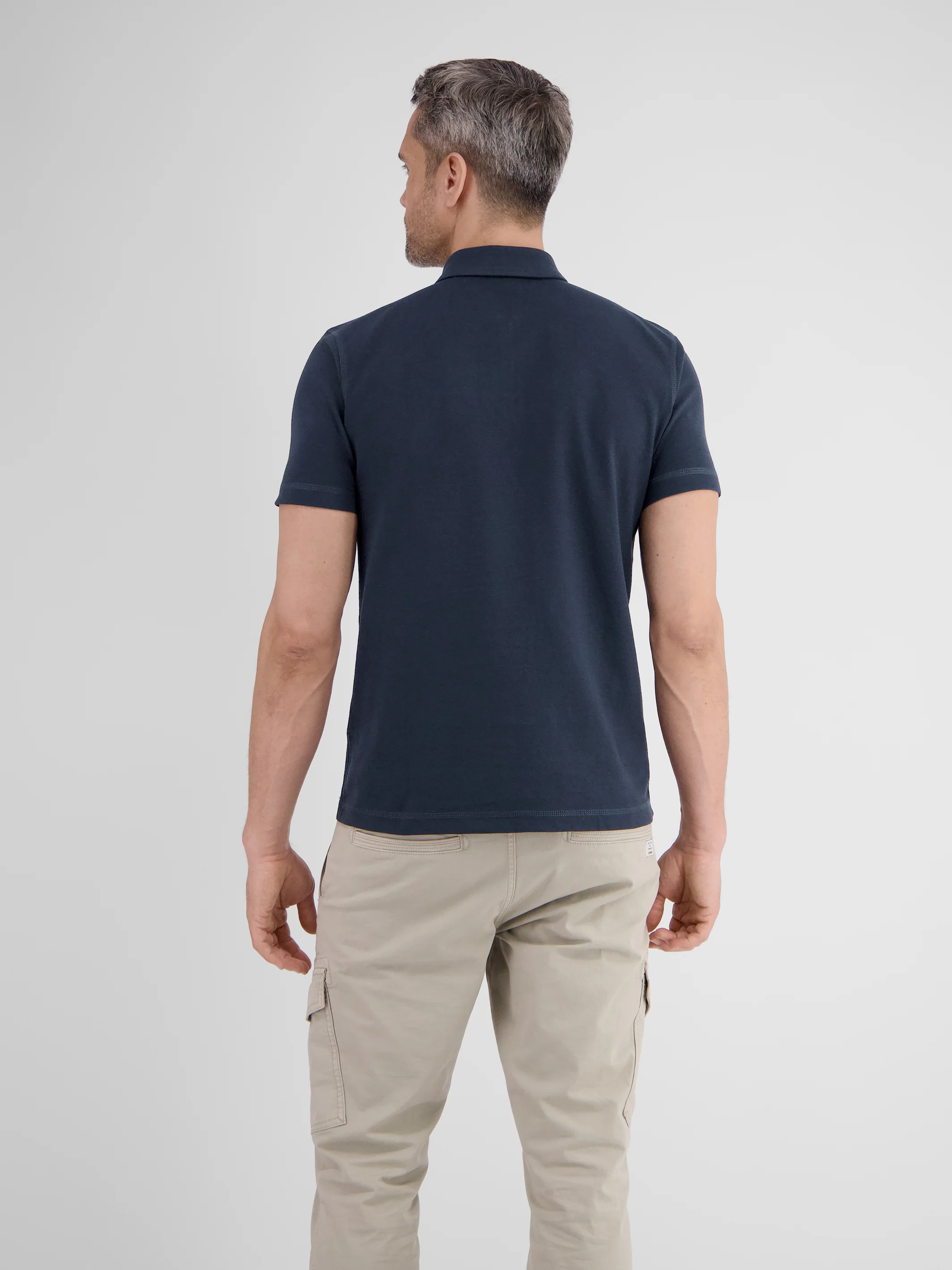 Poloshirt für Herren mit Reißverschluss in Cool & Dry Qualität - Image 14