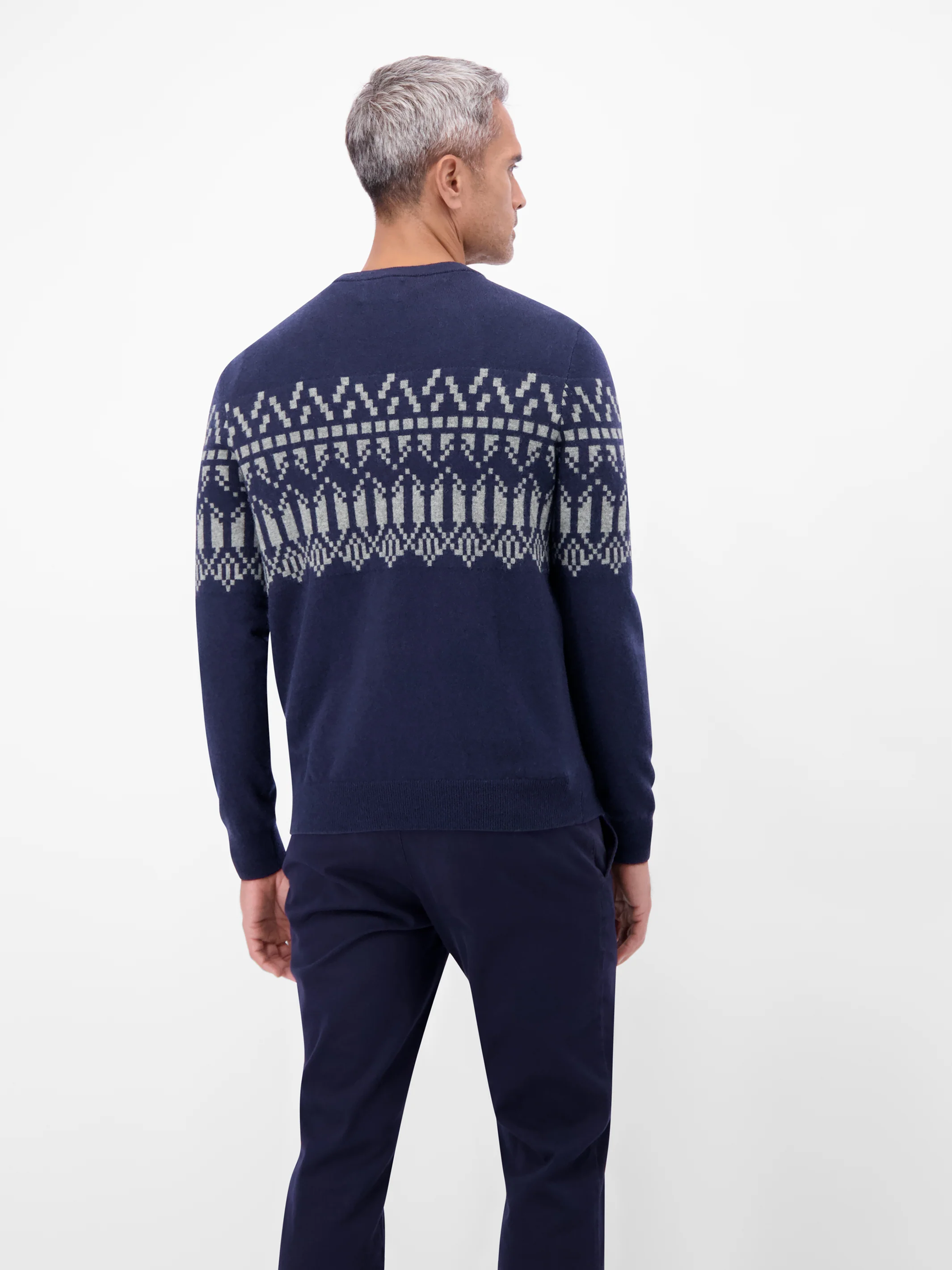 Herren Strickpullover aus Woll-Kaschmir-Mix, skandinavisch inspiriert - Image 11