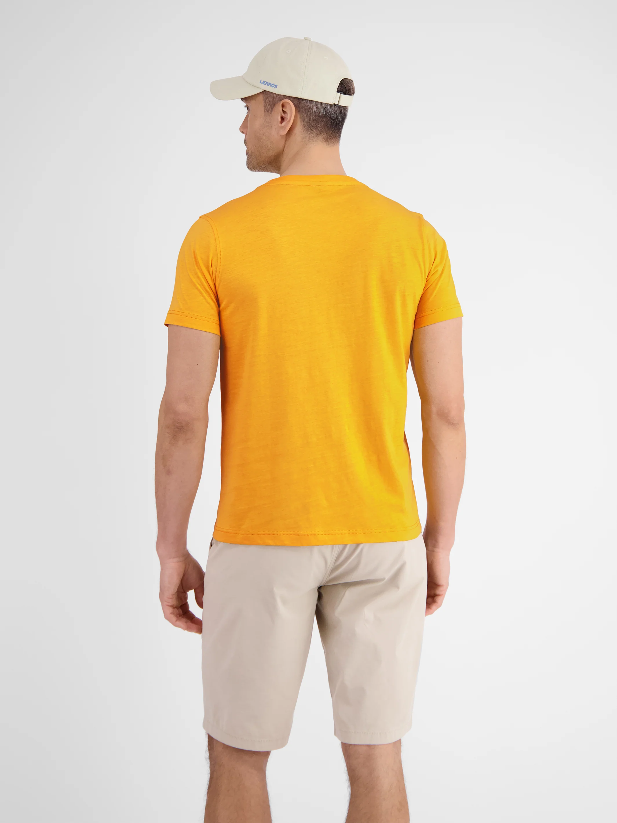 Herren T-Shirt mit Frontprint - Image 17