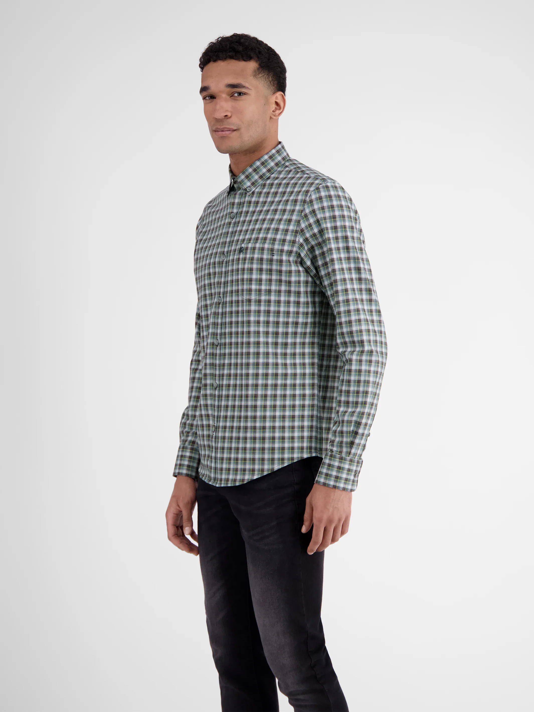 Kariertes Herrenhemd mit Button-down-Kragen - Image 3