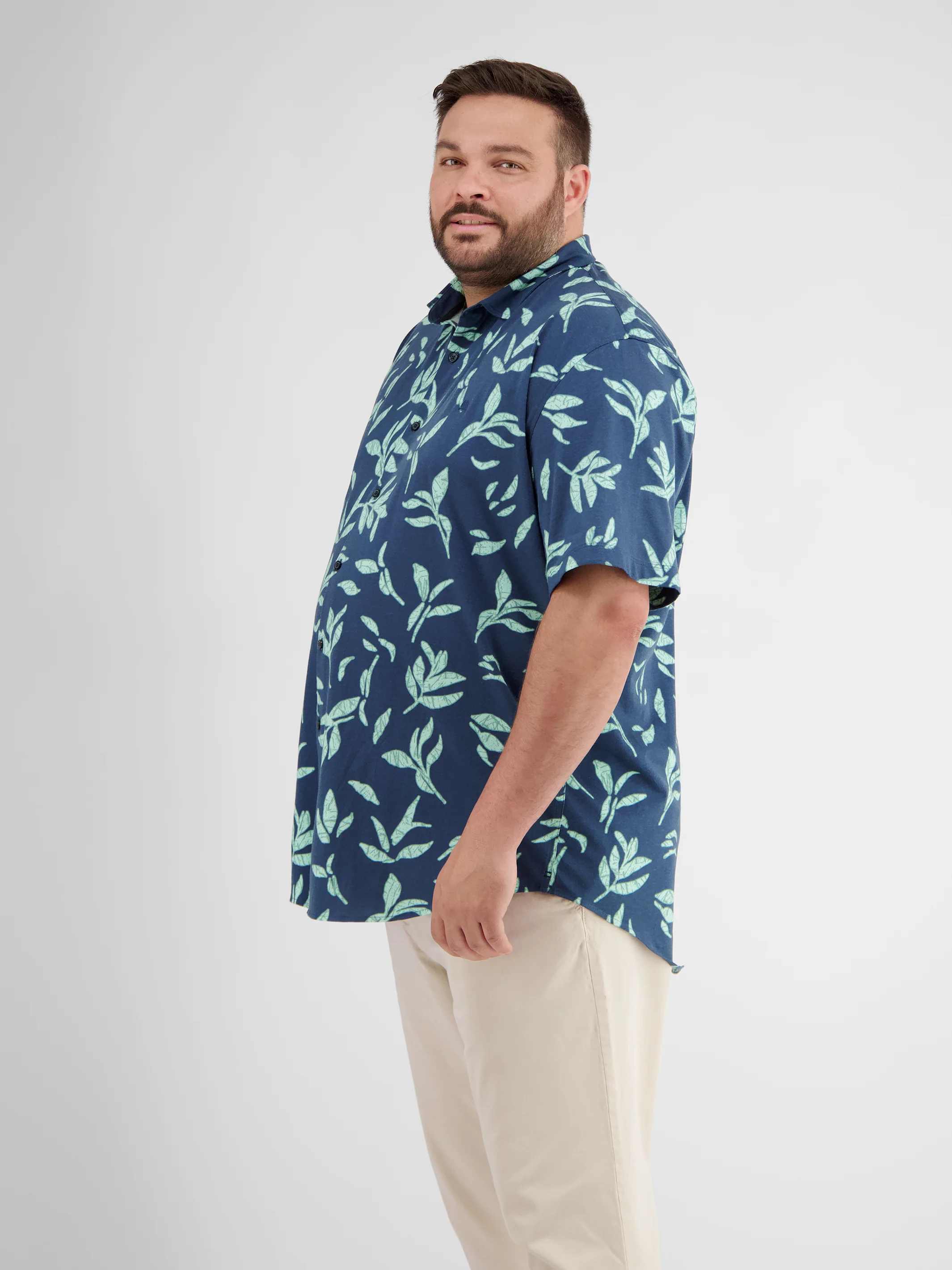 Kurzarmhemd mit floralem Print - Image 7