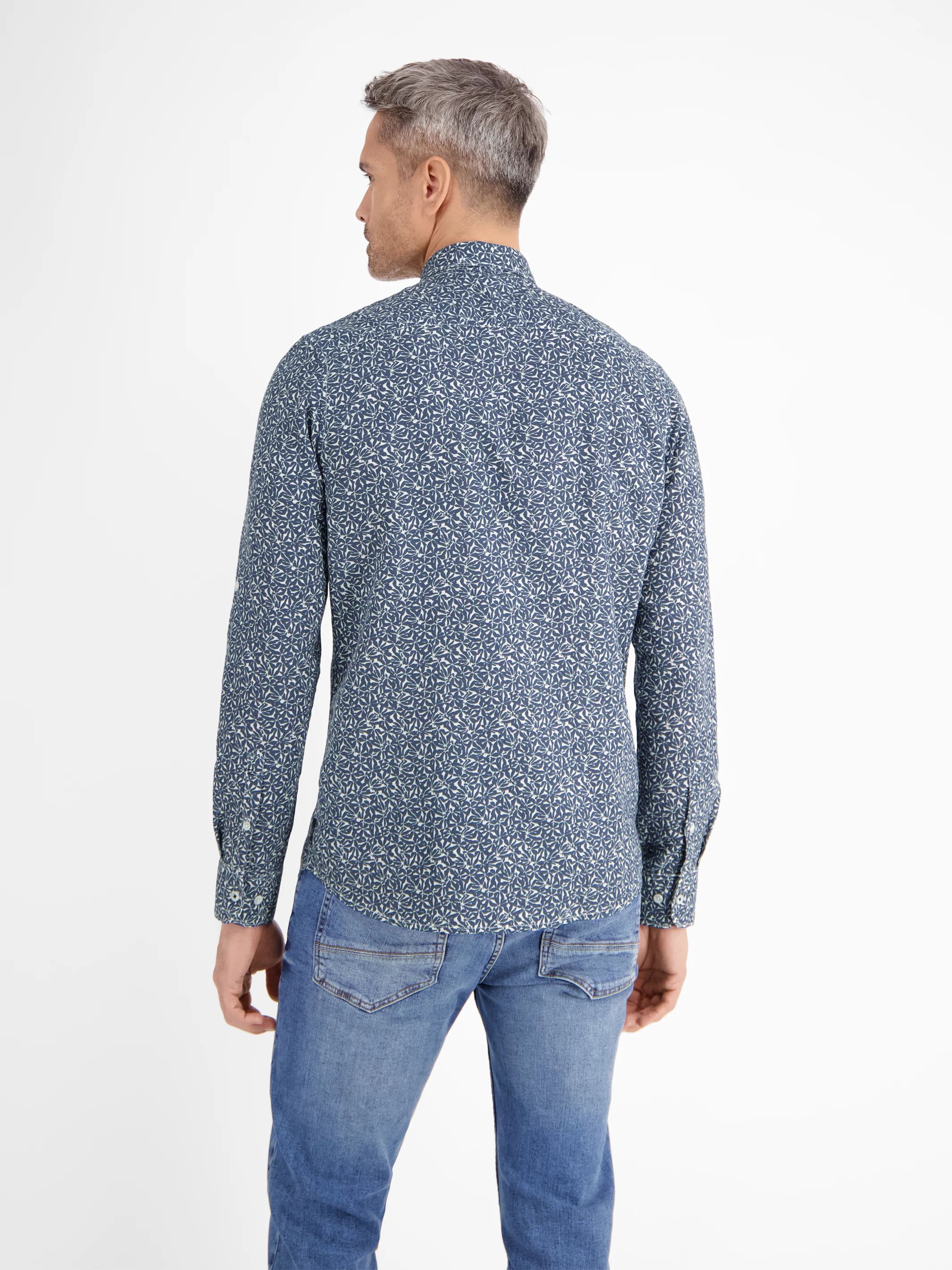 Langarmhemd mit Haifischkragen, floral bedruckt - Image 9