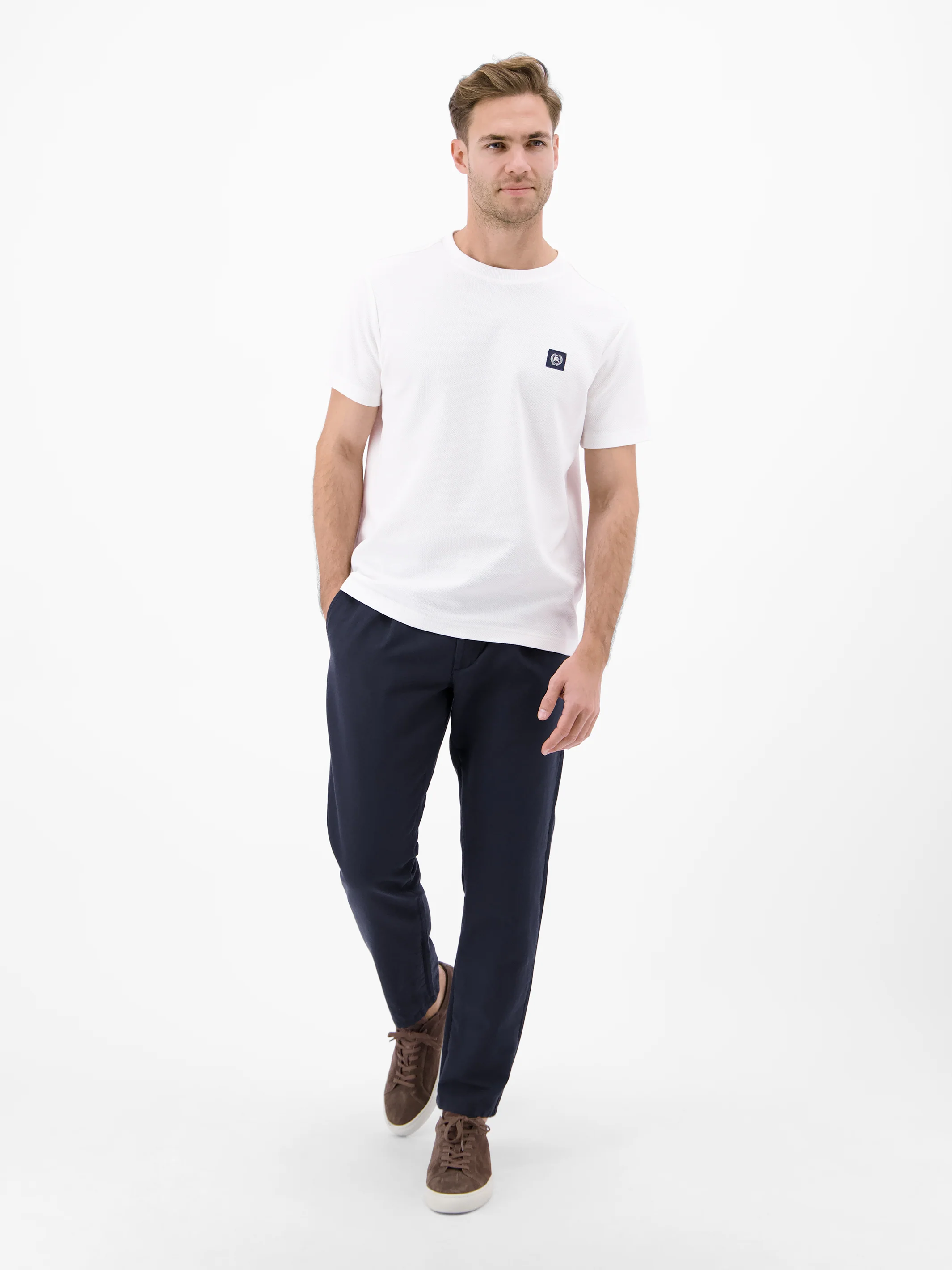 Leichte Chino mit Gürtelschlaufen, Baumwollmix - Image 5
