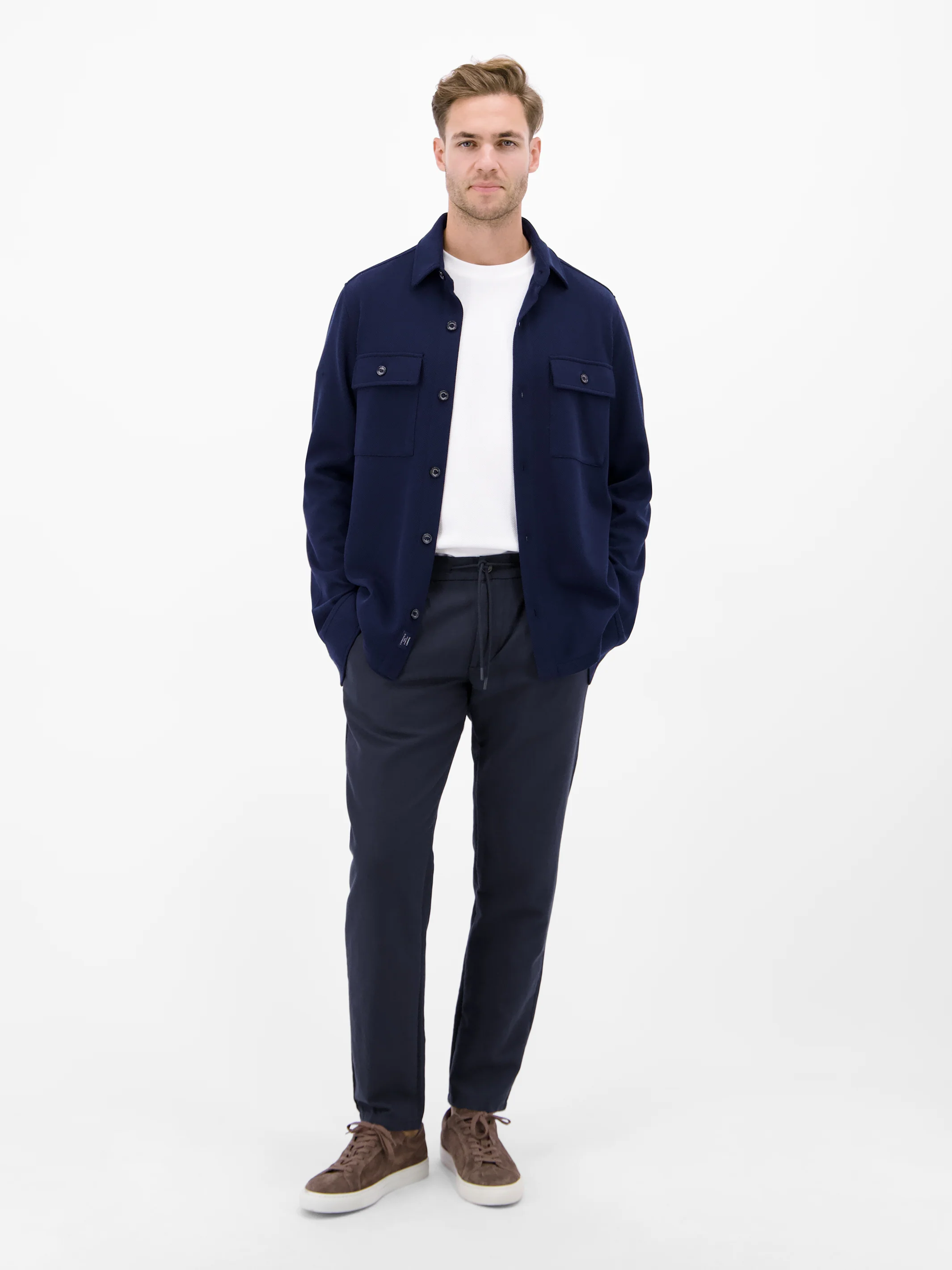 Leichte Chino mit Gürtelschlaufen, Baumwollmix - Image 6