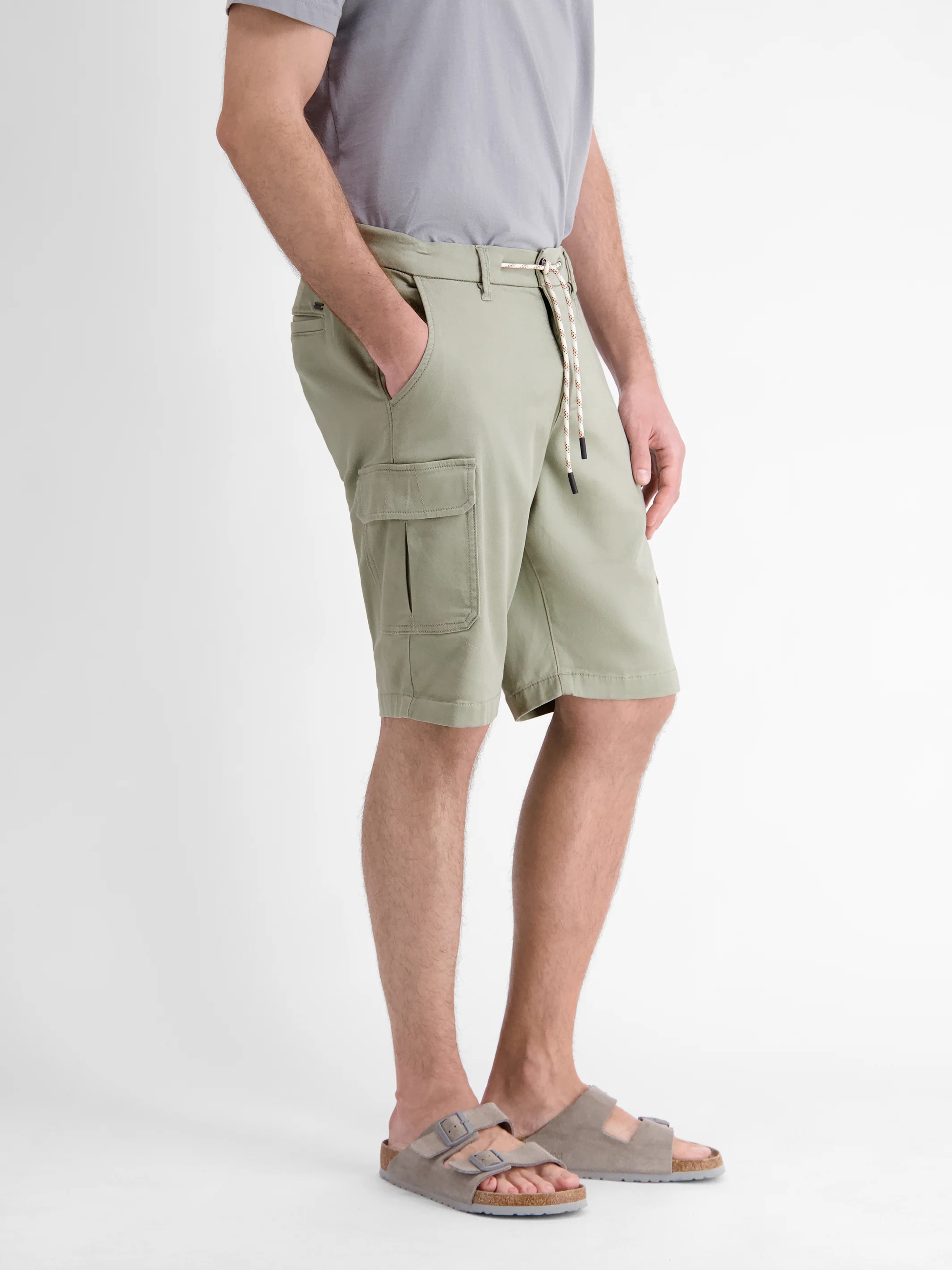 Modische Cargo-Jog-Bermuda - Image 12