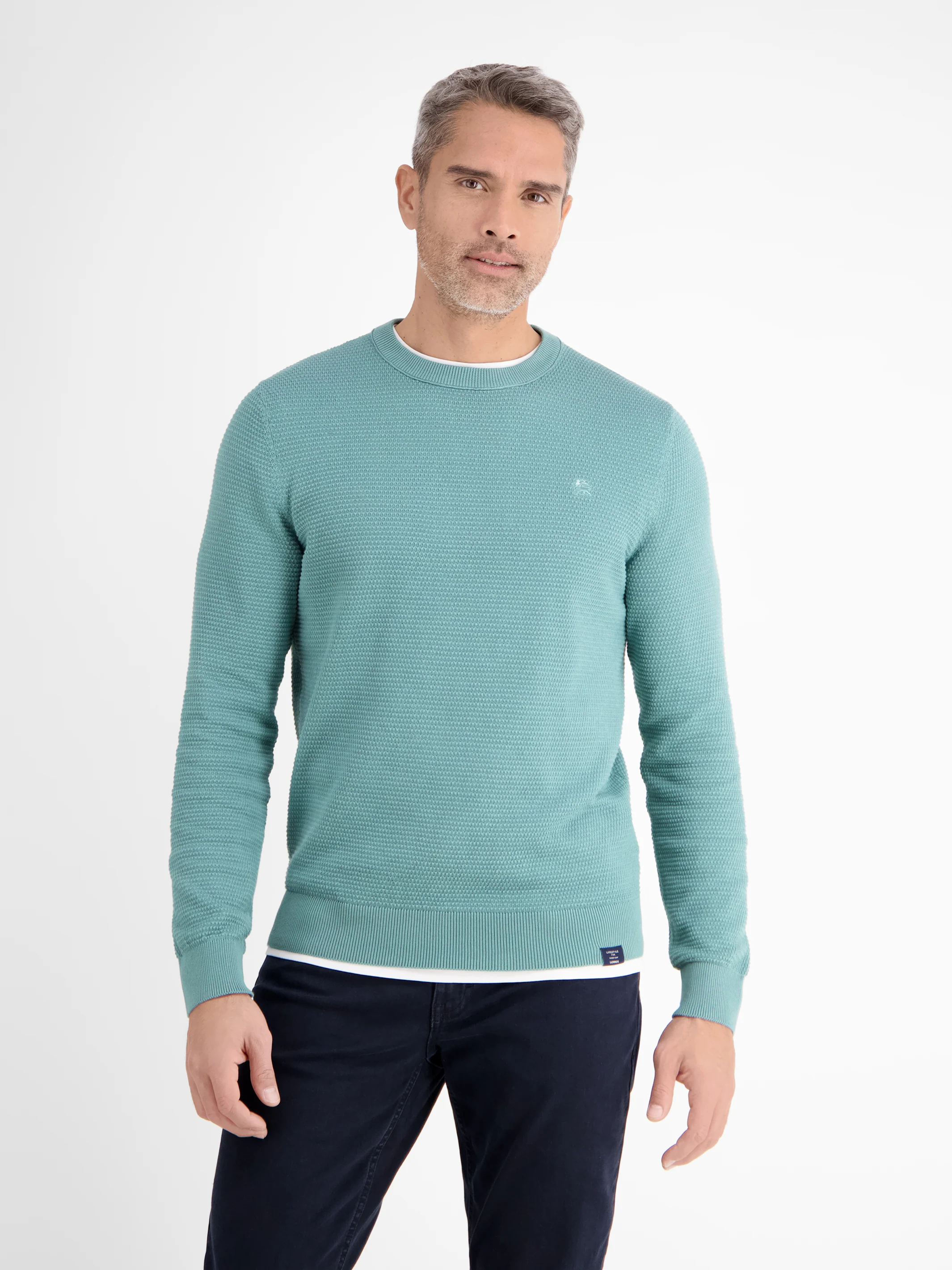 Rundhals-Strickpullover aus nachhaltig produzierter Baumwolle - Image 17