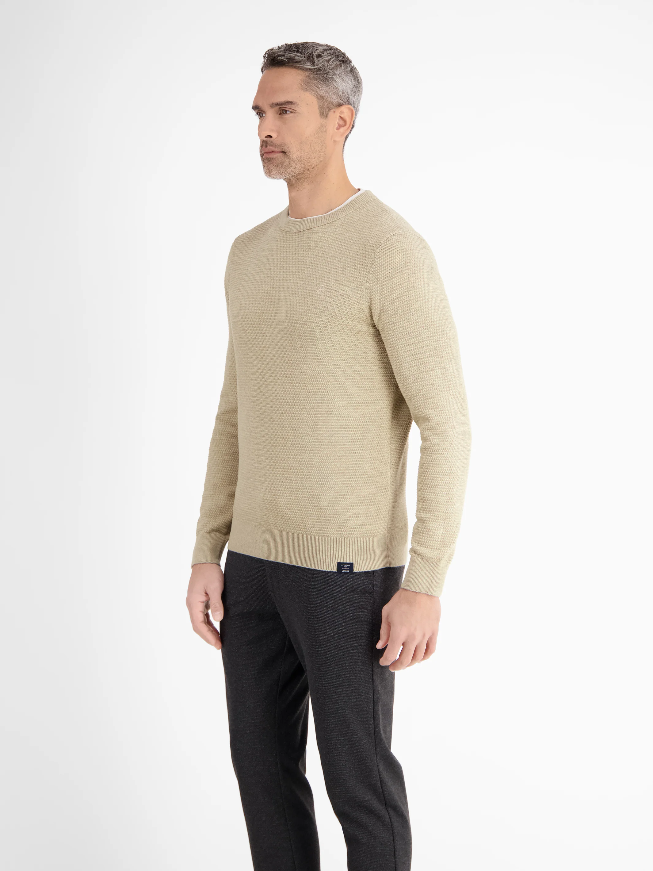 Rundhals-Strickpullover aus nachhaltig produzierter Baumwolle - Image 24
