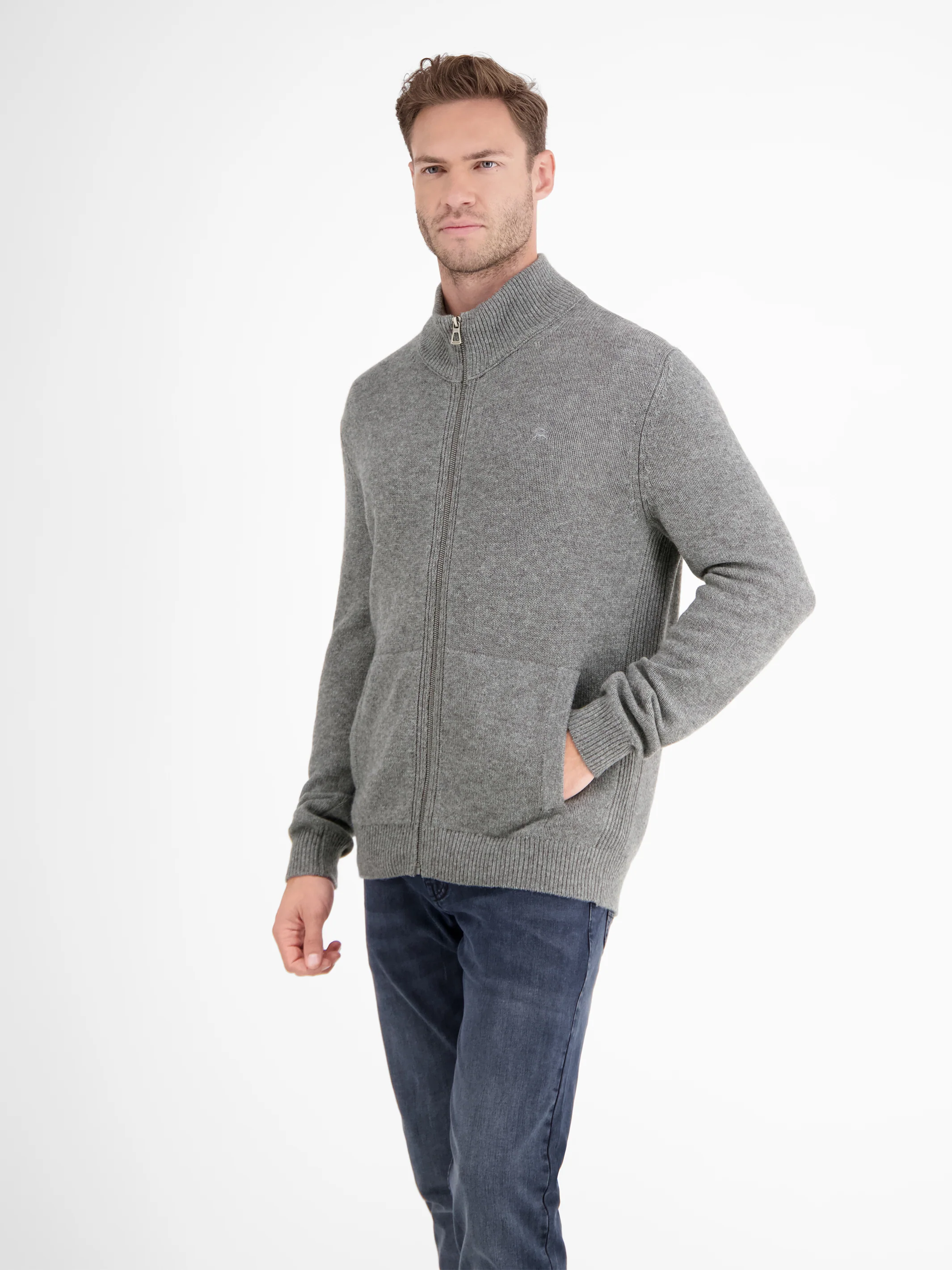 Schurwoll-Strickjacke mit Kaschmiranteil - Image 11