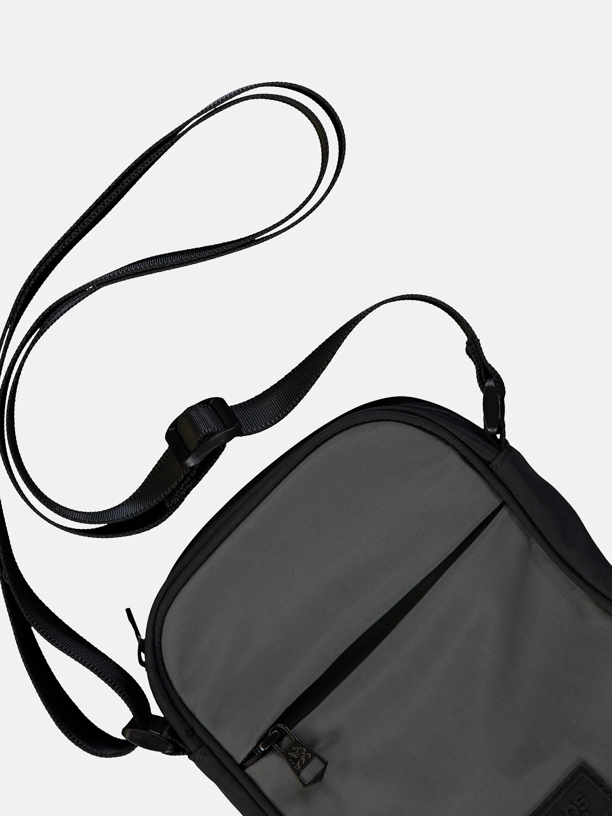 SEATTLE Crossbody Bag - Image 4