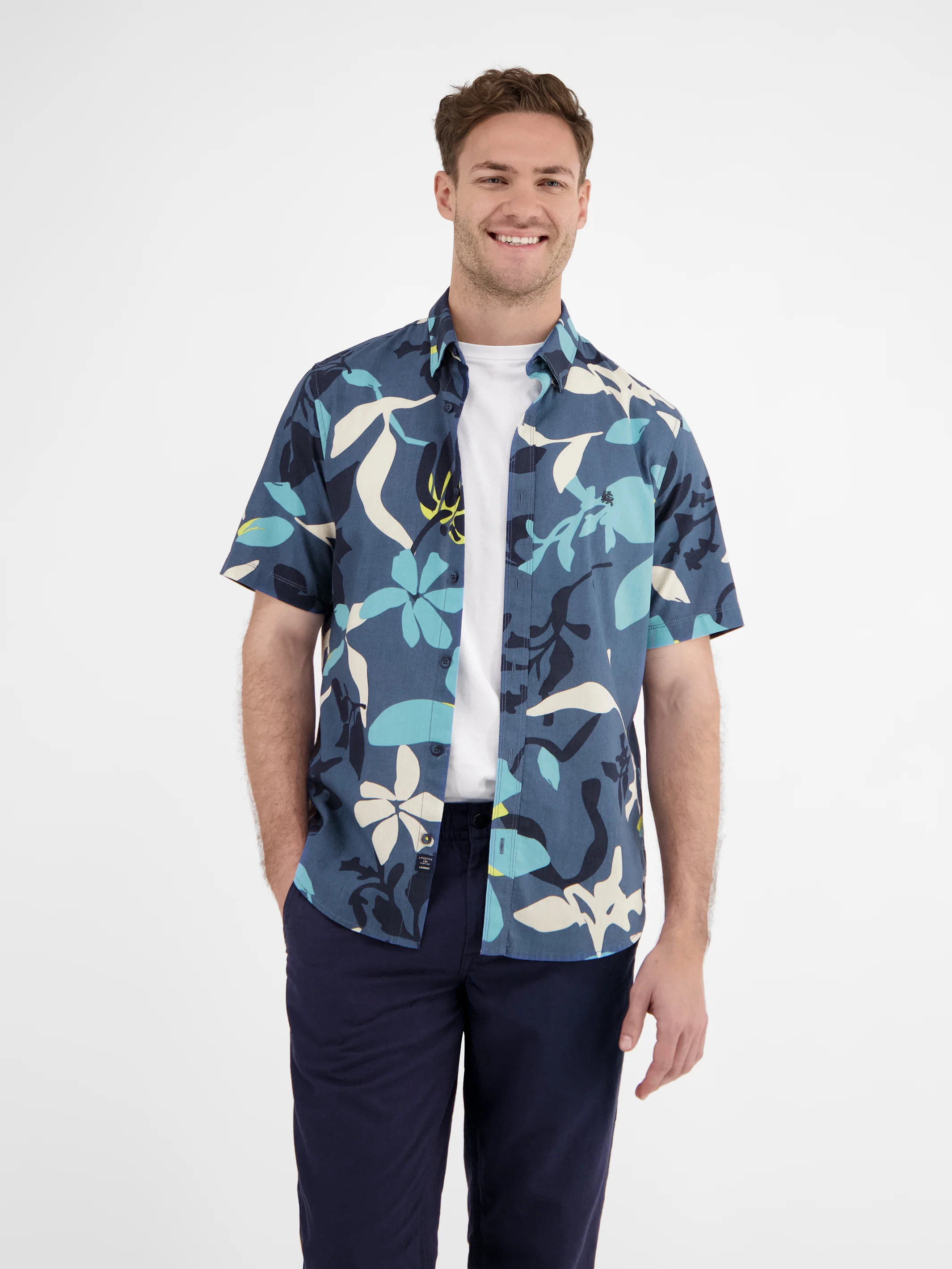 Sommerhemd in Hawaiian-Style - Image 10