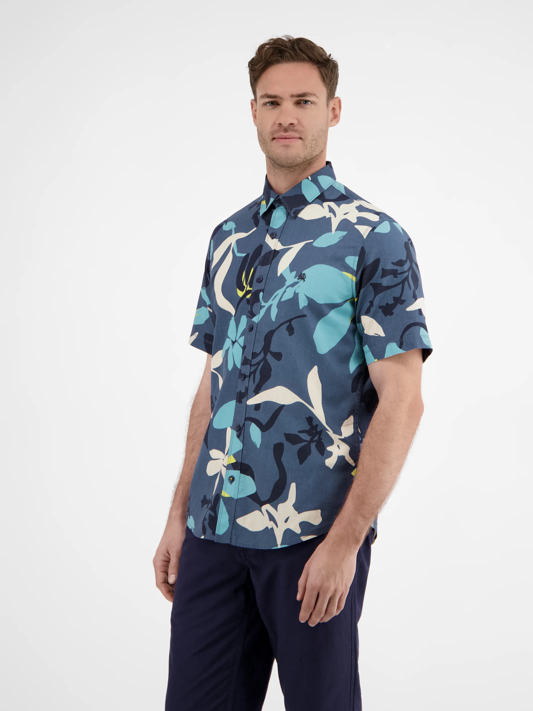 Sommerhemd in Hawaiian-Style - Image 14