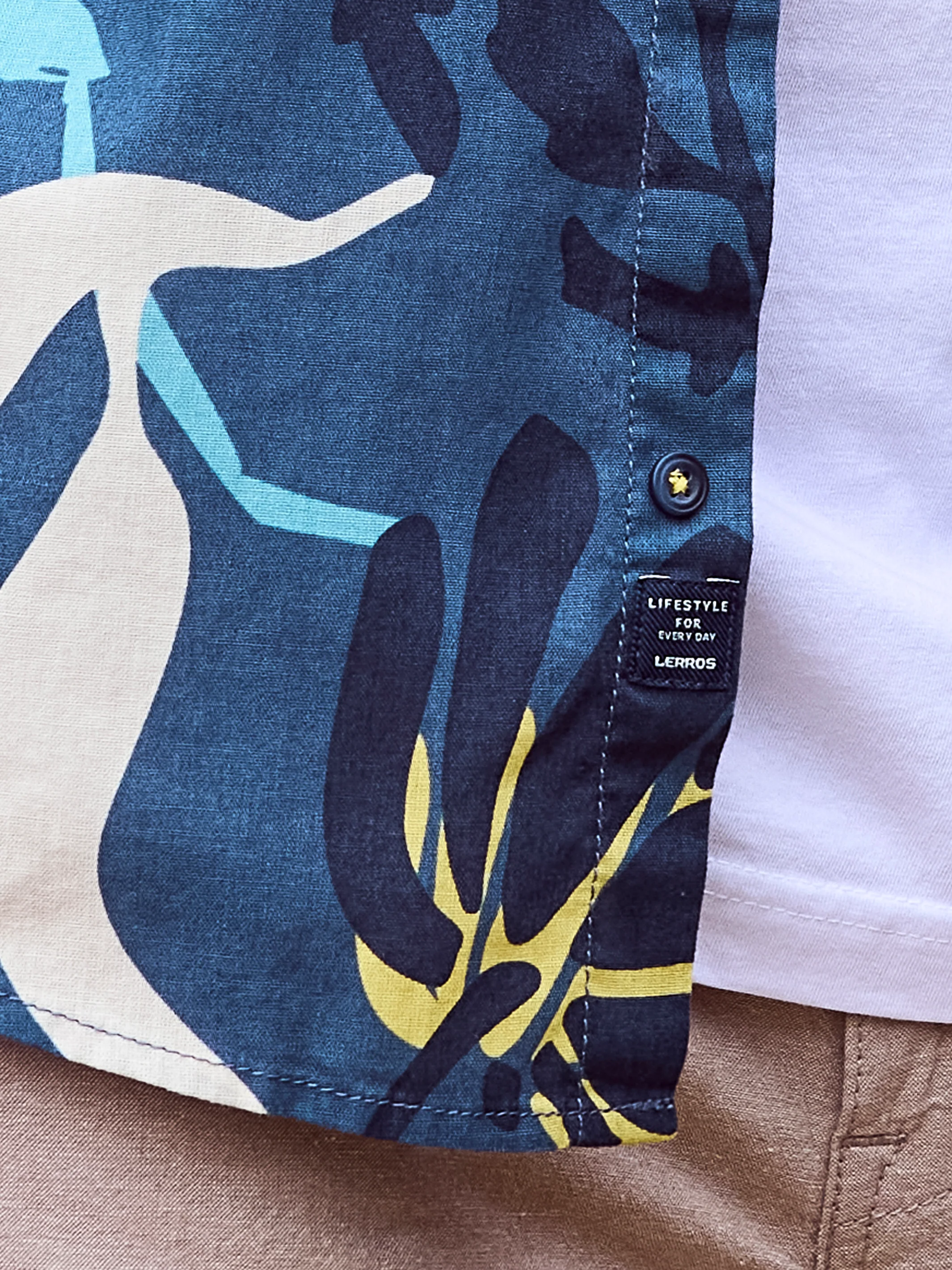 Sommerhemd in Hawaiian-Style - Image 9