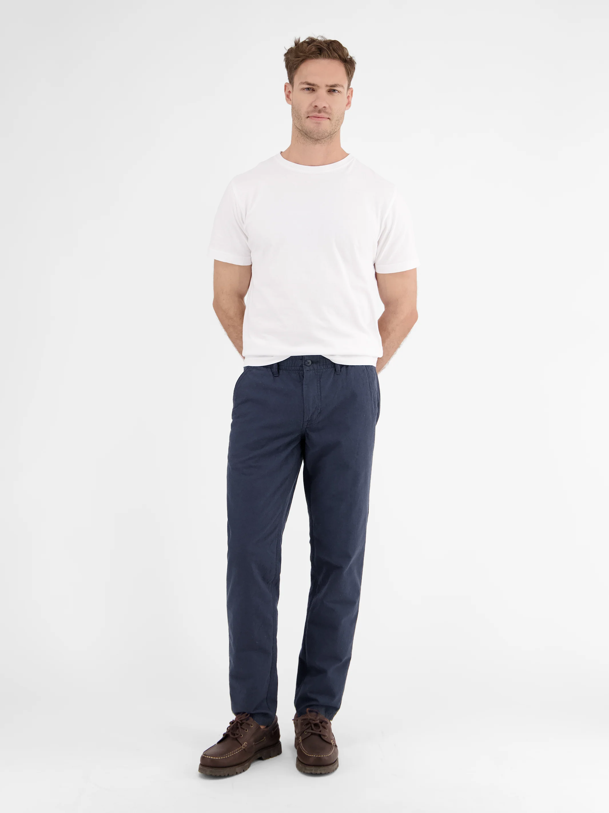 Sommerliche Chino mit Leinenanteil, RELAX FIT - Image 5