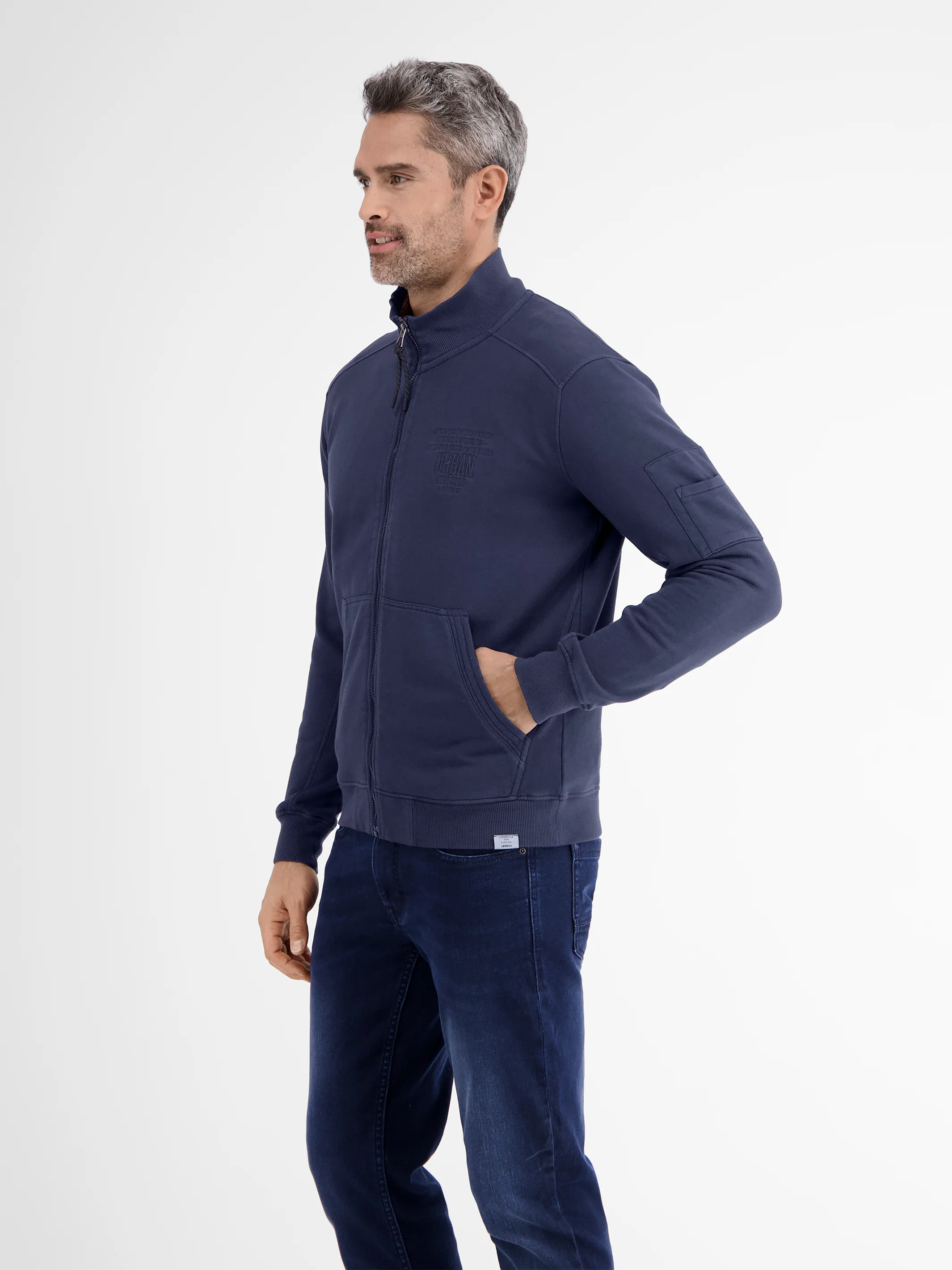 Sportive Sweatjacke - Image 3