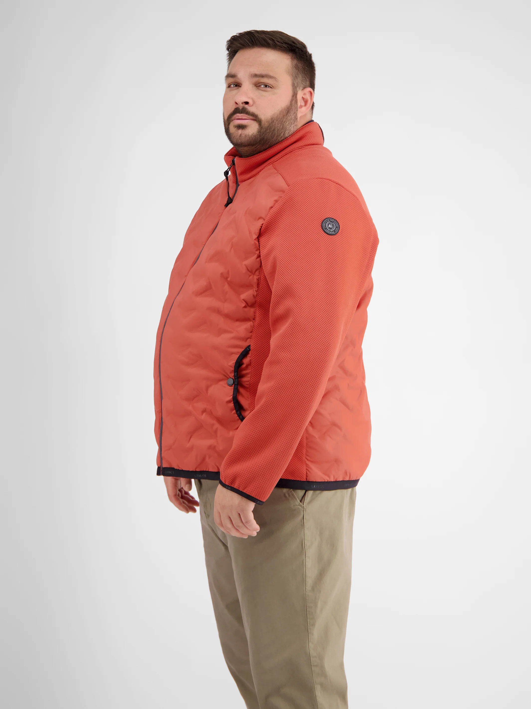 Sportliche Hybrid-Jacke - Image 4