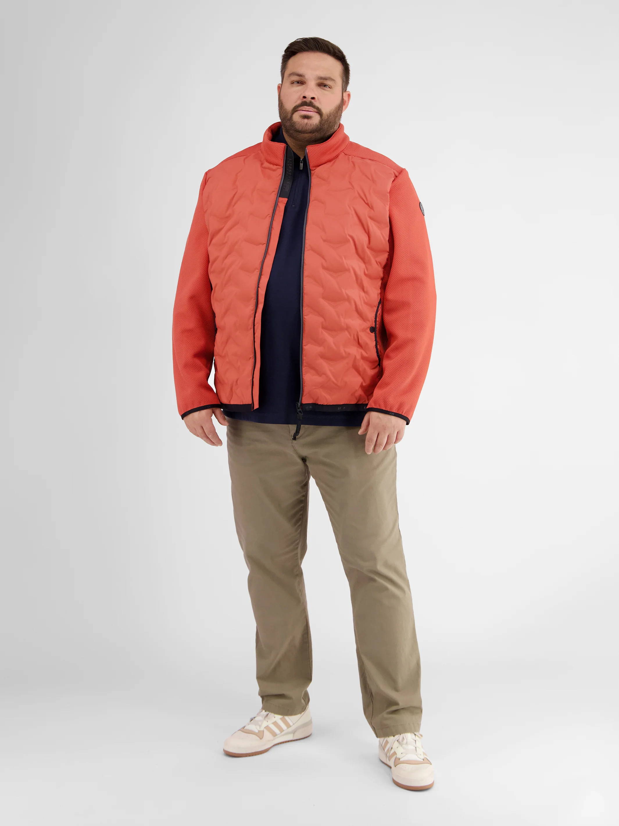 Sportliche Hybrid-Jacke - Image 5
