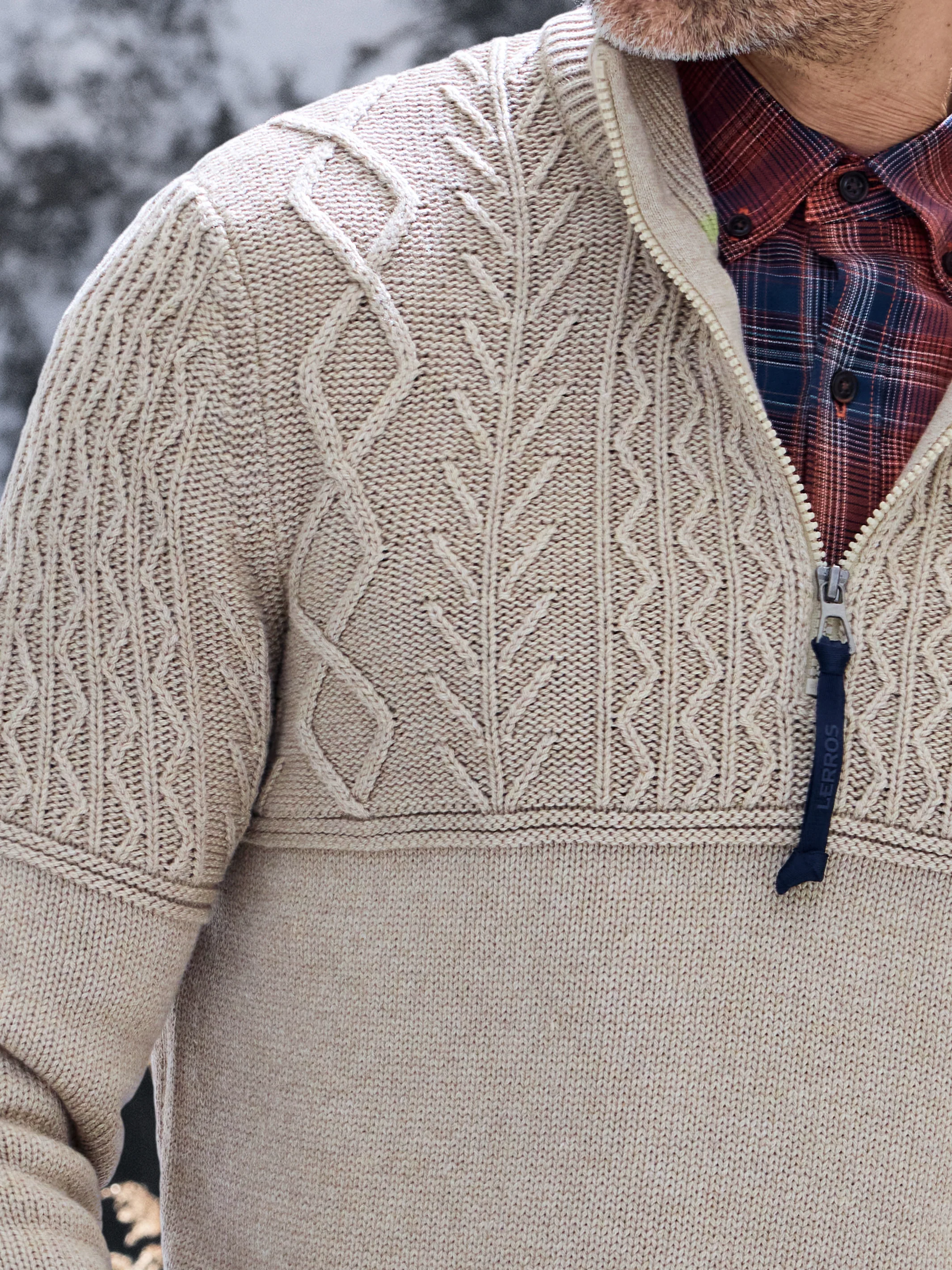 Stricktroyer mit Cable-Muster - Image 7