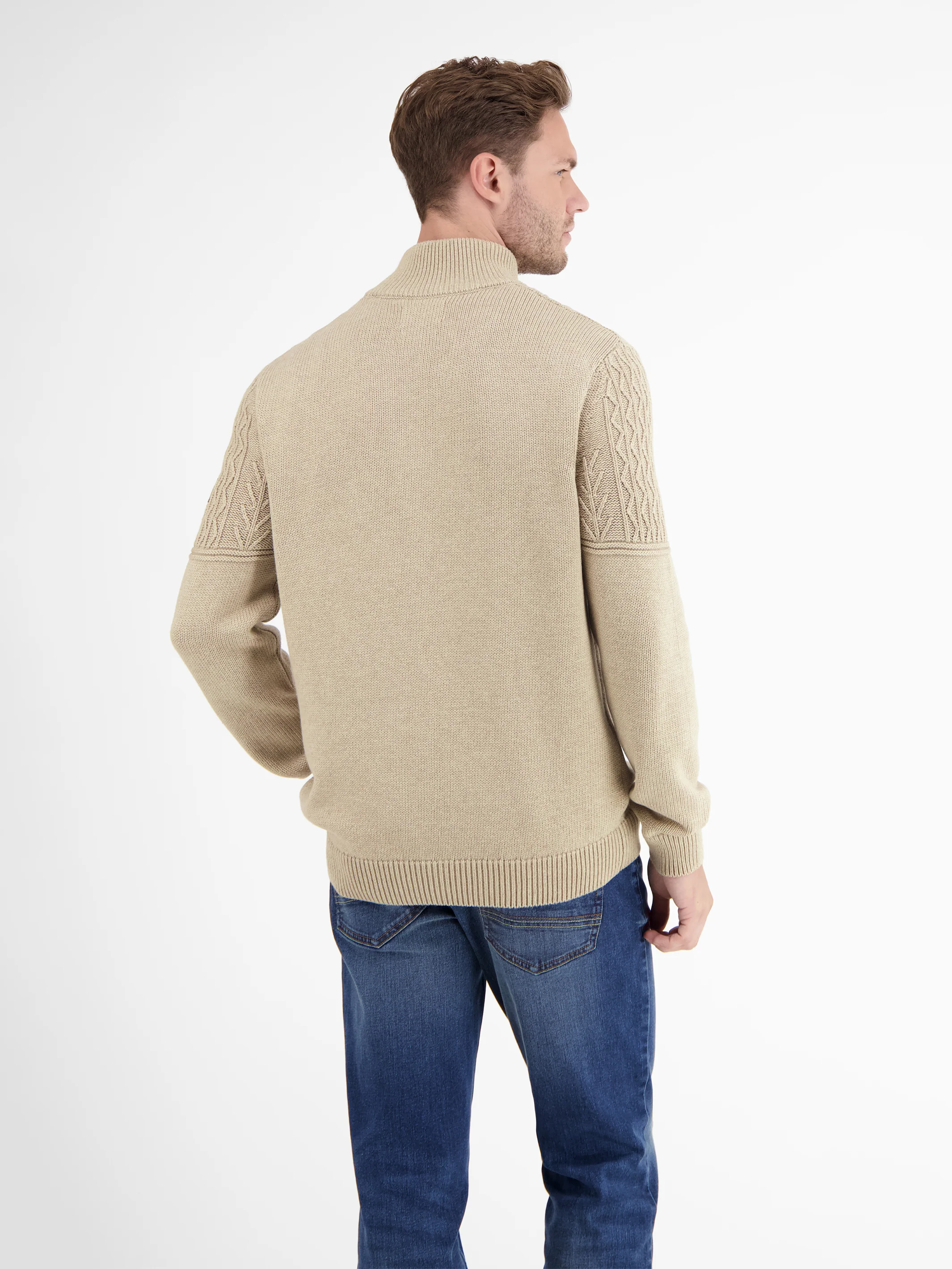 Stricktroyer mit Cable-Muster - Image 9