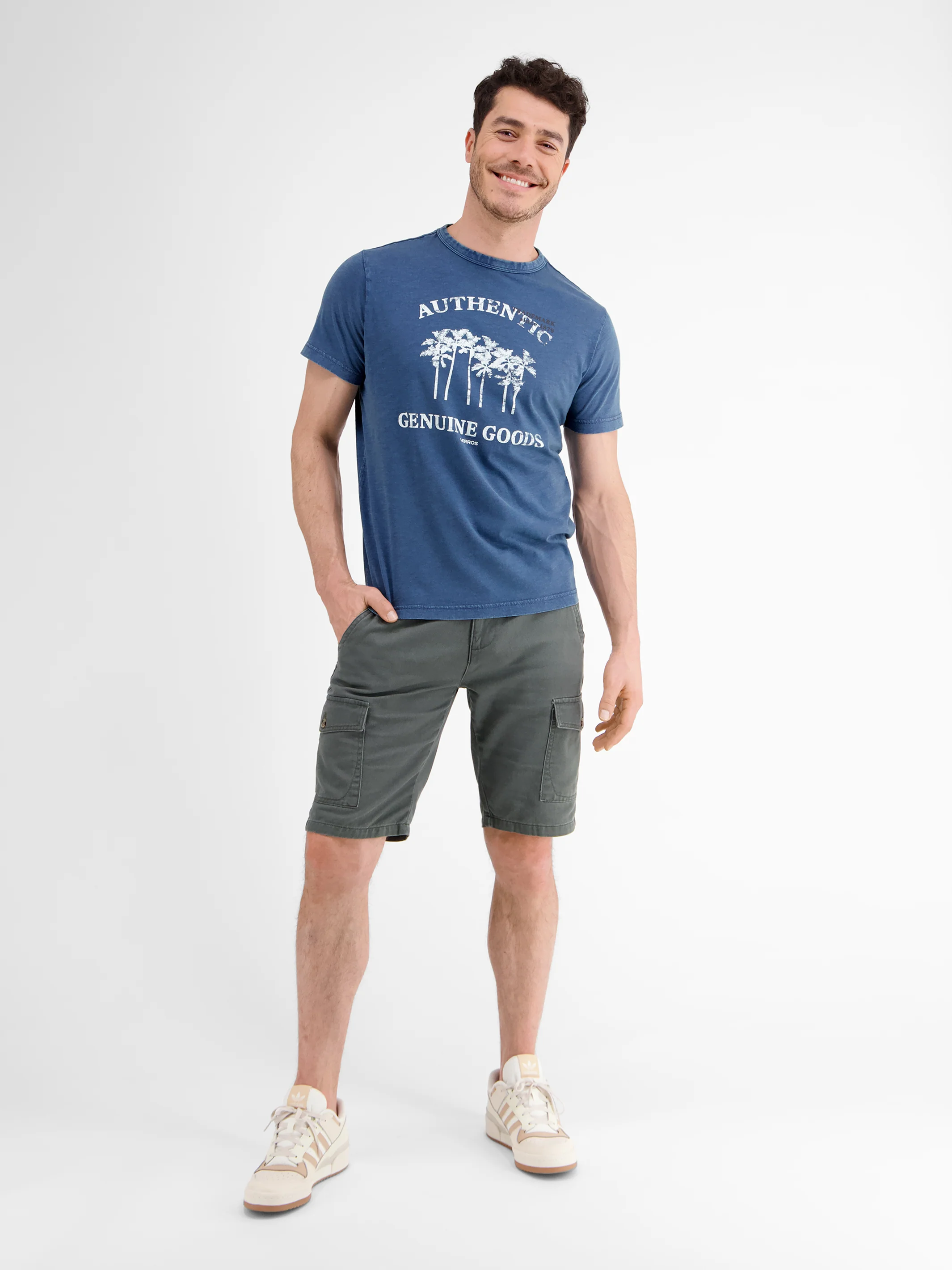 T-Shirt mit Frontprint - Image 10