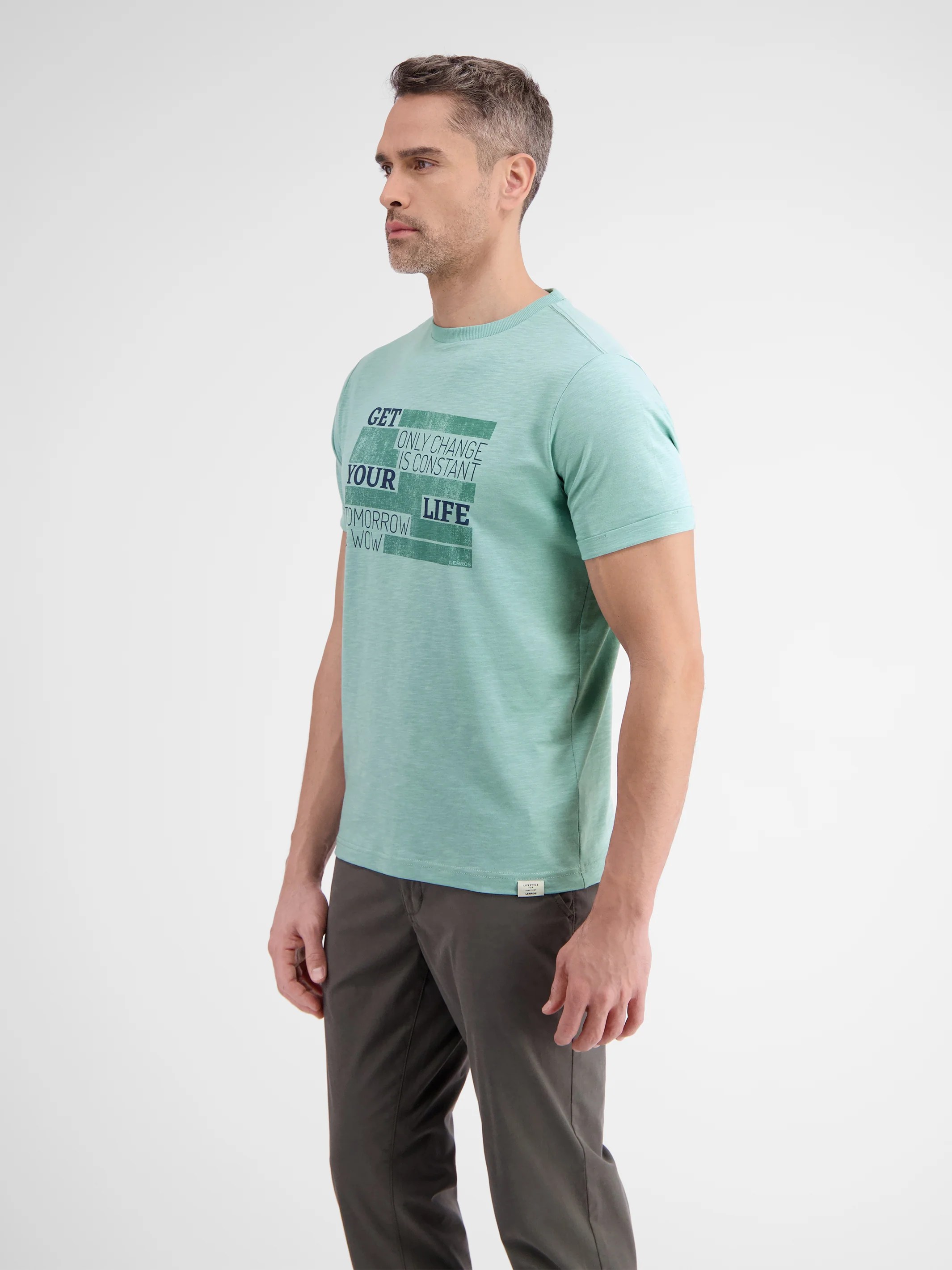 T-Shirt mit modischem Print - Image 21