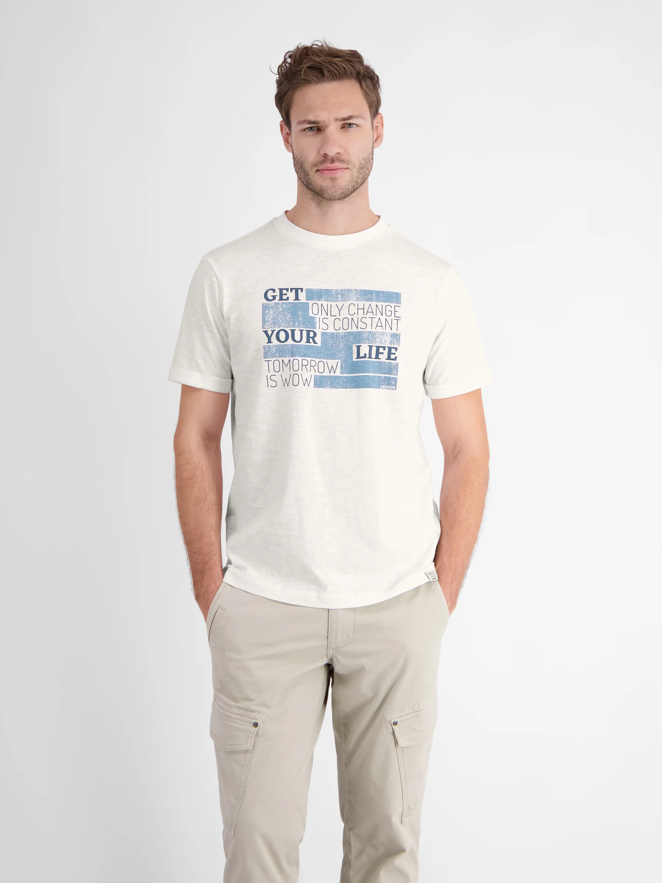 T-Shirt mit modischem Print - Image 7