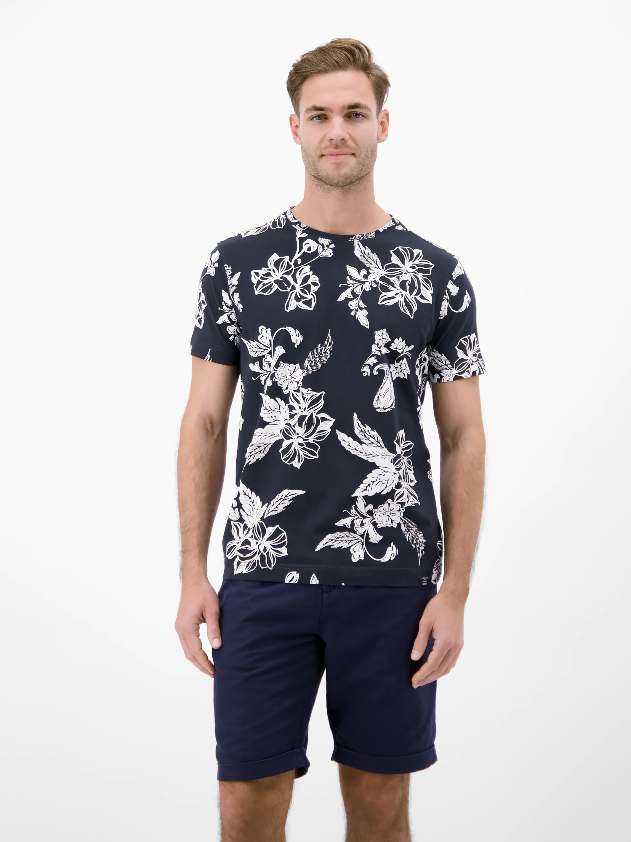 T-Shirt mit O-Neck und floralem All-over-Print - Image 3