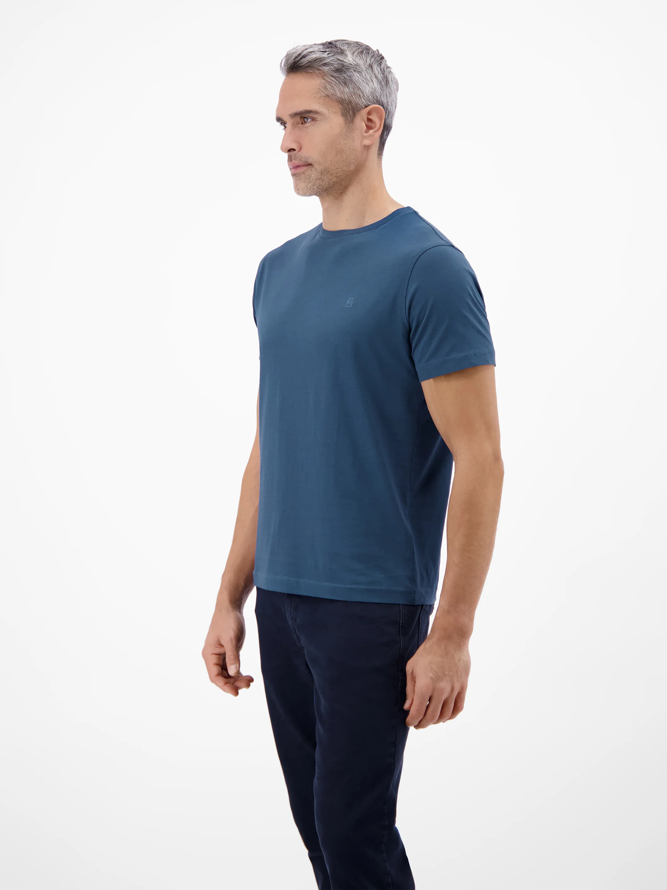 T-Shirt mit Rundhalsausschnitt - Image 26