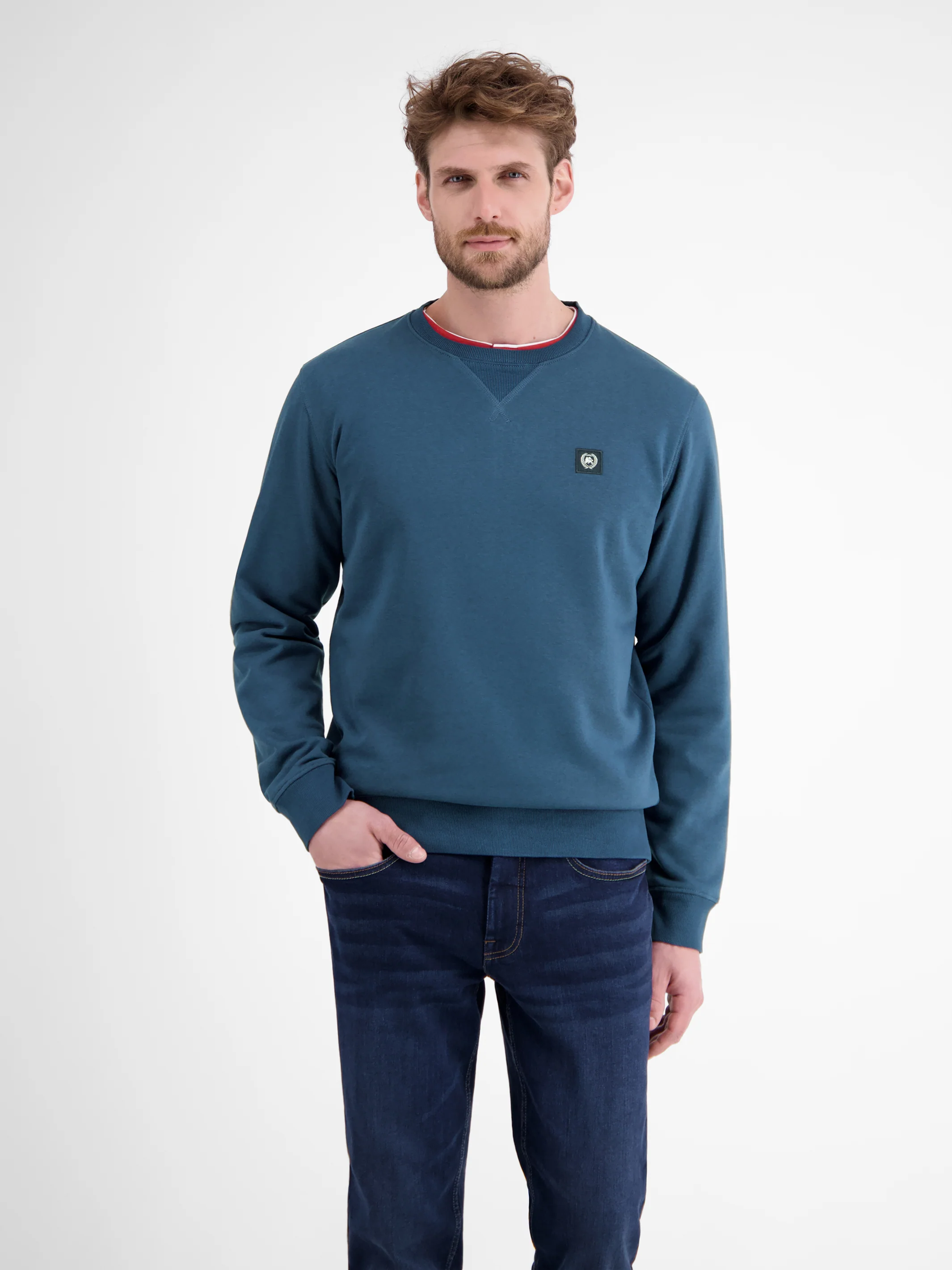 Urbaner Sweatshirtstyle für Herren - Image 39