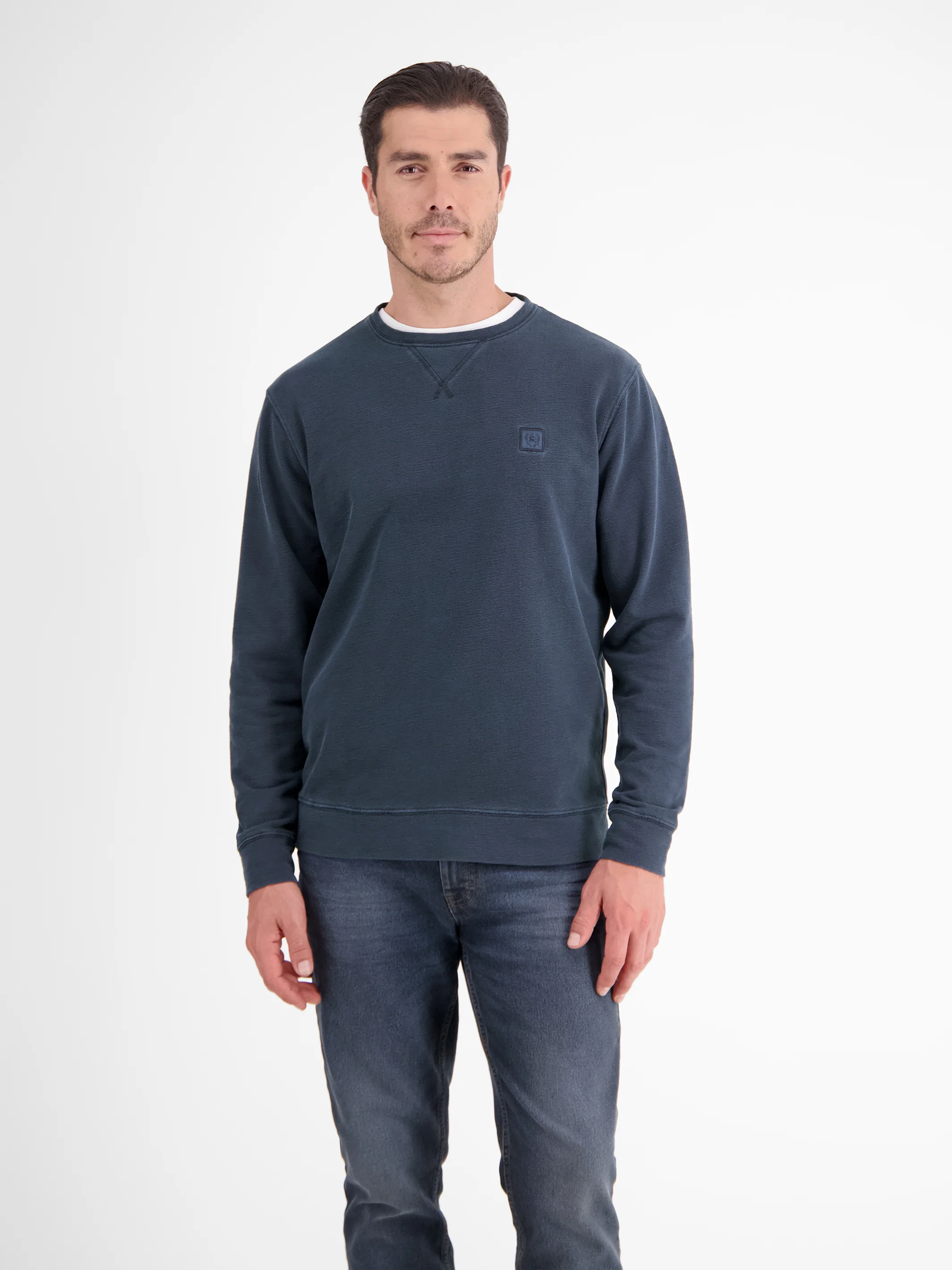 Urbaner Sweatshirtstyle, weiche Haptik - Image 21