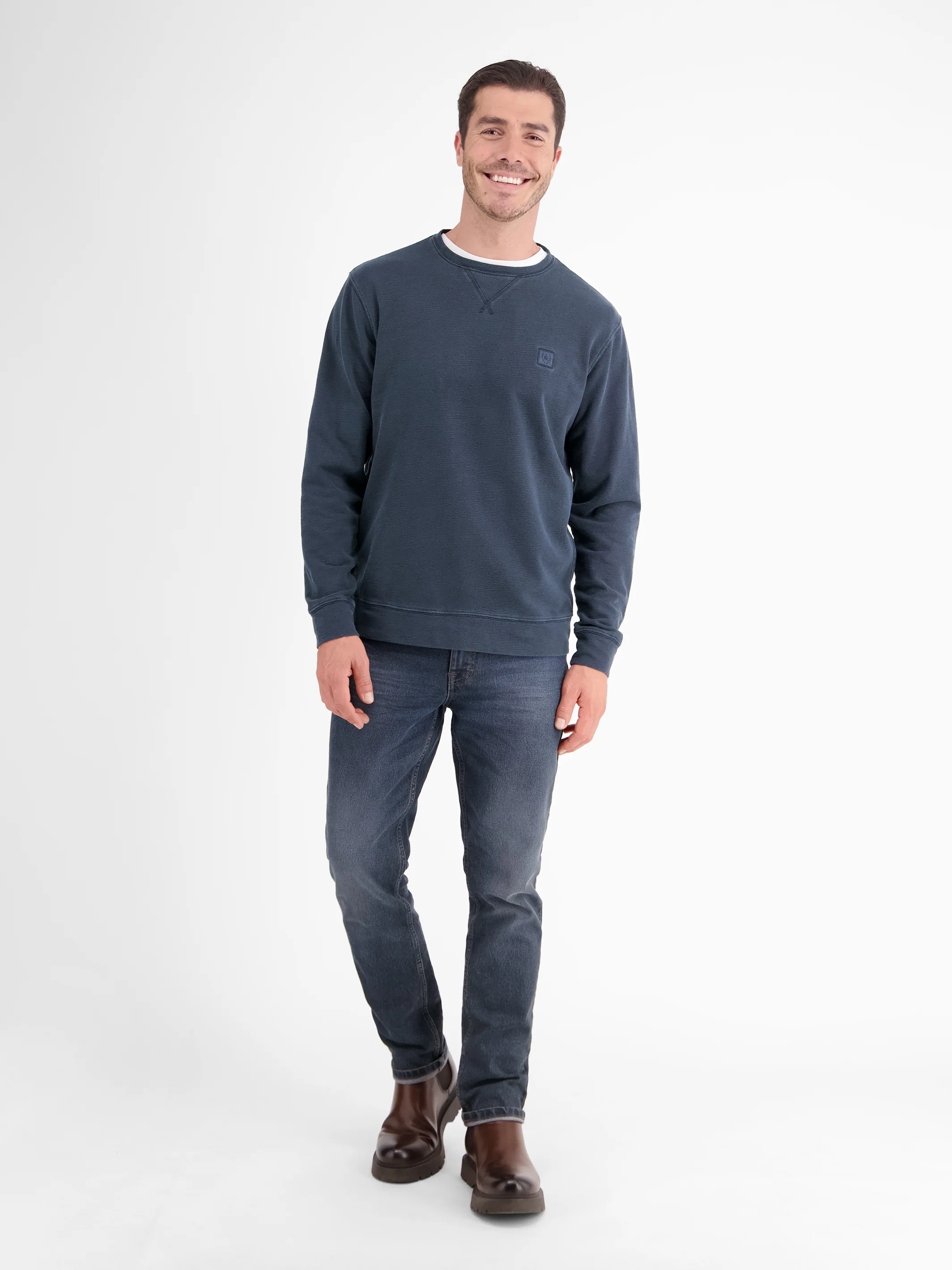 Urbaner Sweatshirtstyle, weiche Haptik - Image 22