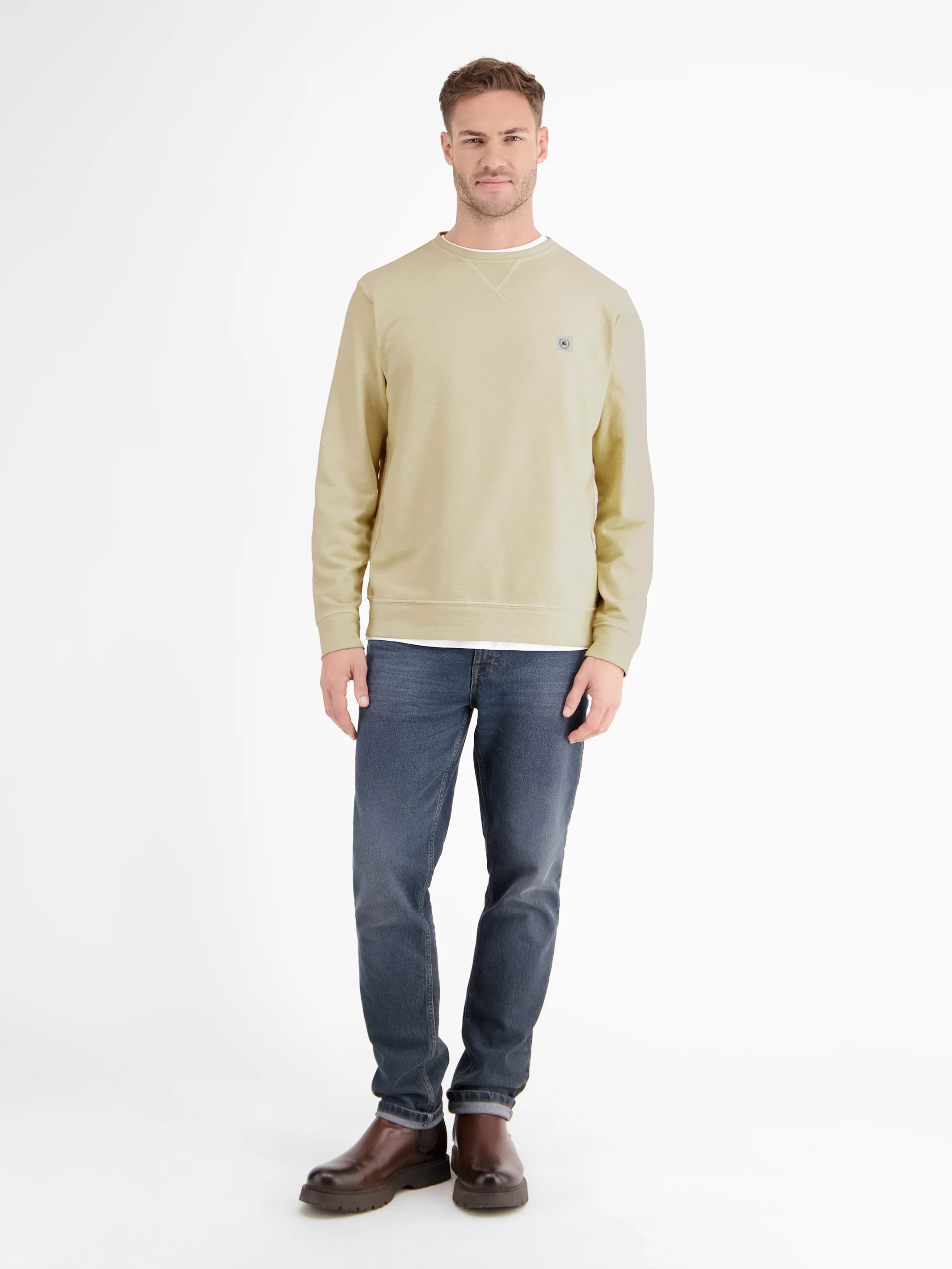 Urbaner Sweatshirtstyle, weiche Haptik - Image 30